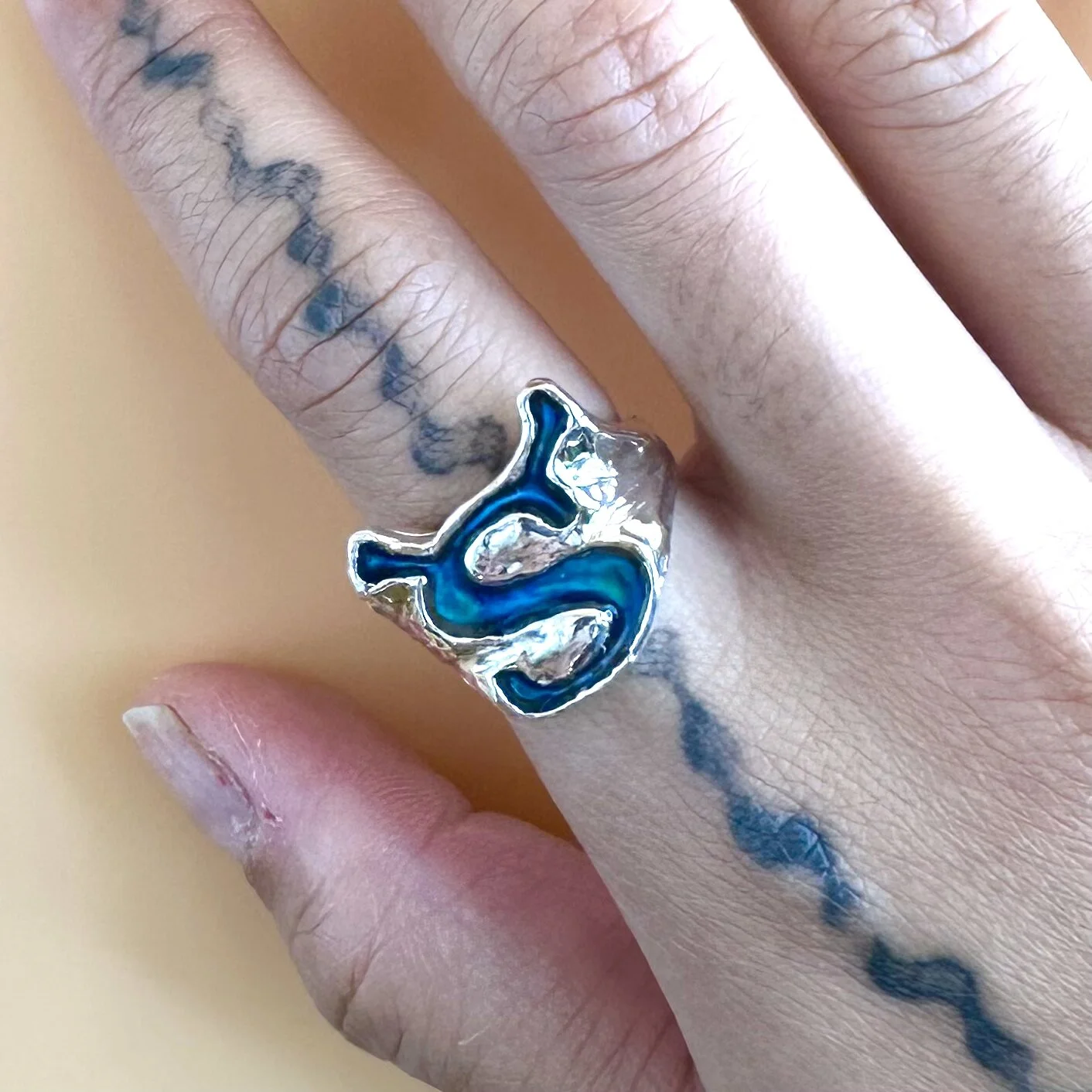 E021AFCA-032C-482A-846A-62A4133B3557