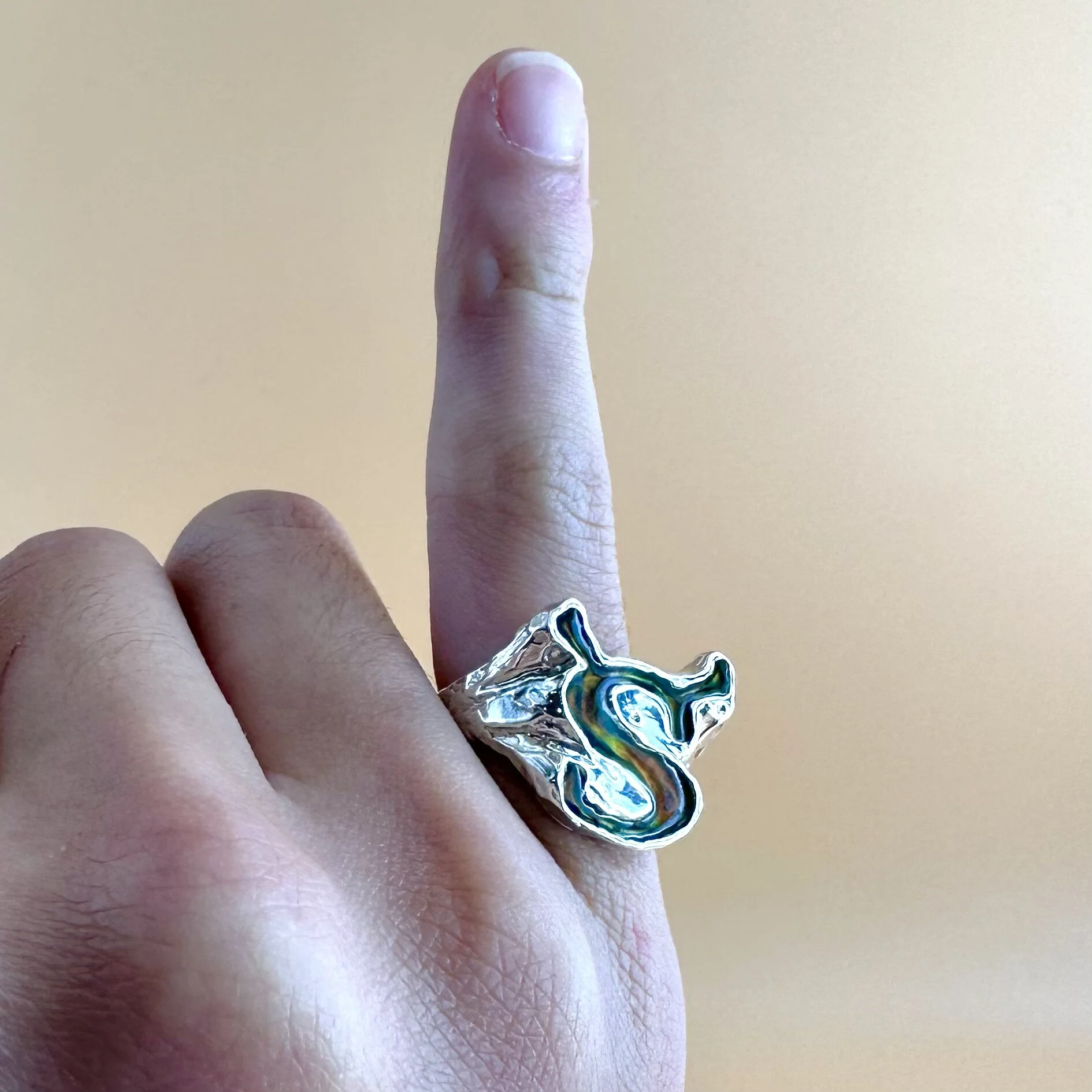 10435F4D-D485-4139-8C68-52388FC0D9AD