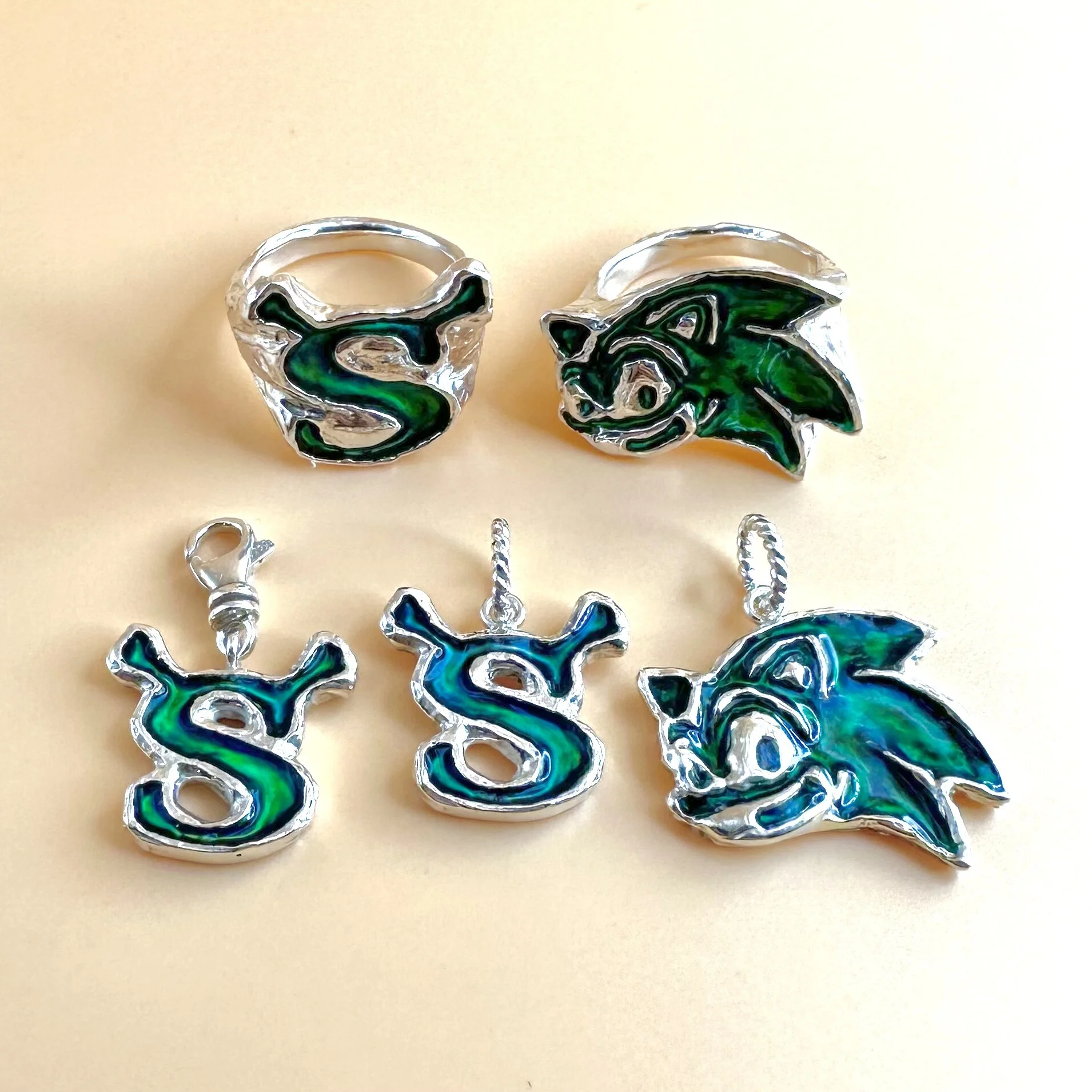 B3A9308B-91E6-4E8F-995F-C0E004629EB2