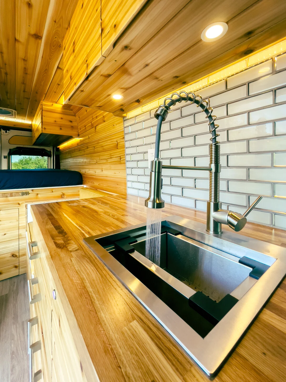 18-boho-camper-vans-laverne.jpg
