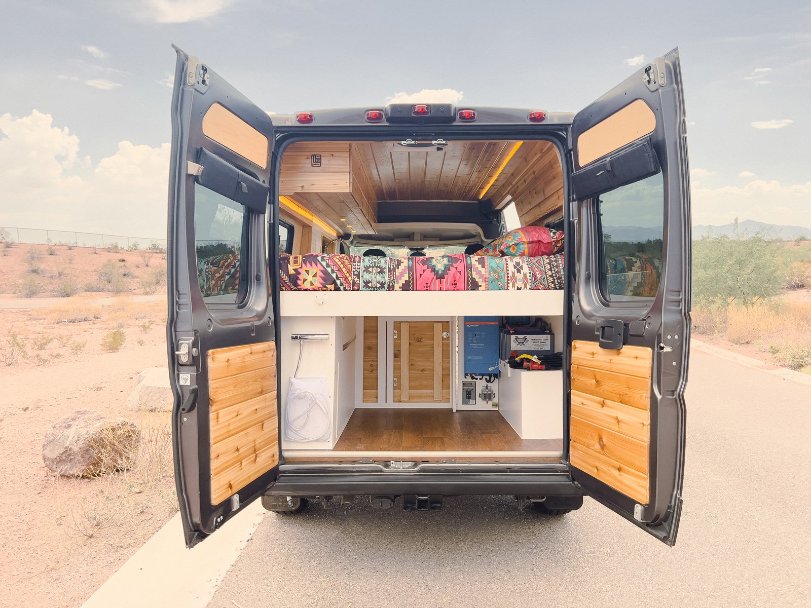 21-boho-camper-vans-wanda.jpg