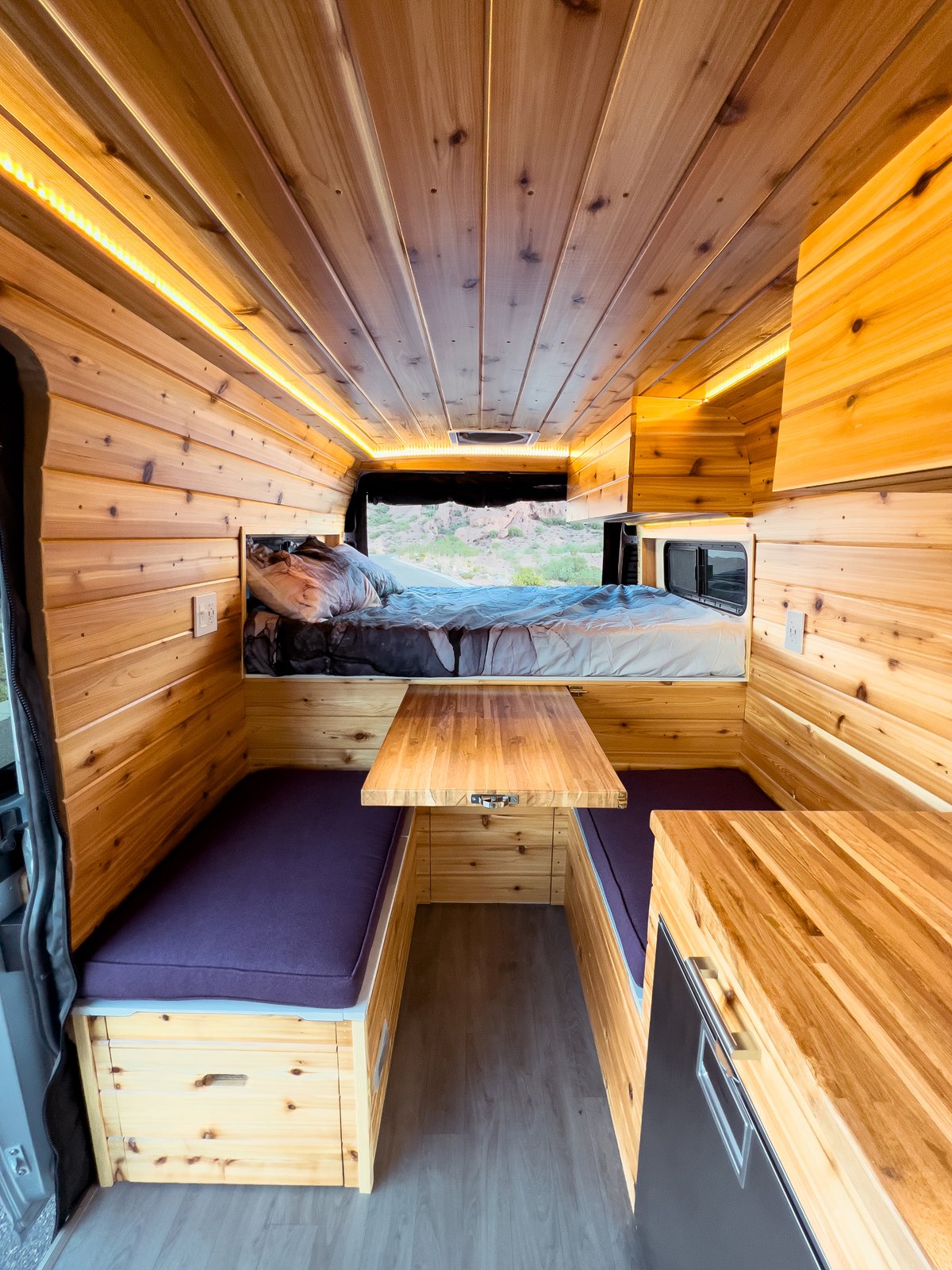 11-boho-camper-vans-straylight.jpg