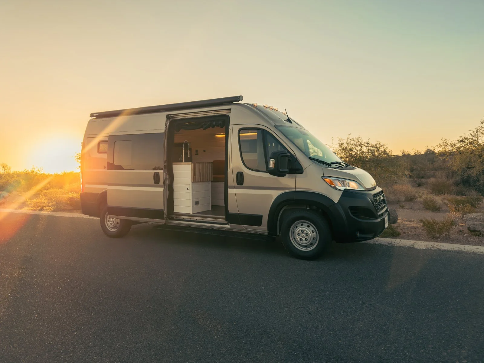 24-boho-camper-vans-shadowbox.jpg
