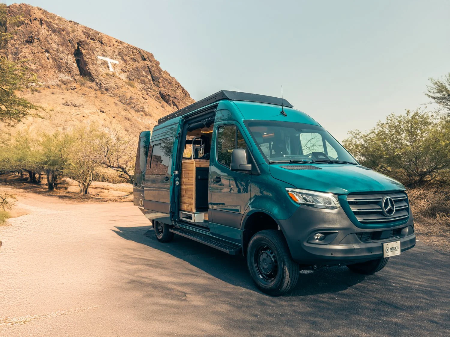 0-boho-camper-vans-mercedes-benz-sprinter-andromeda.jpg