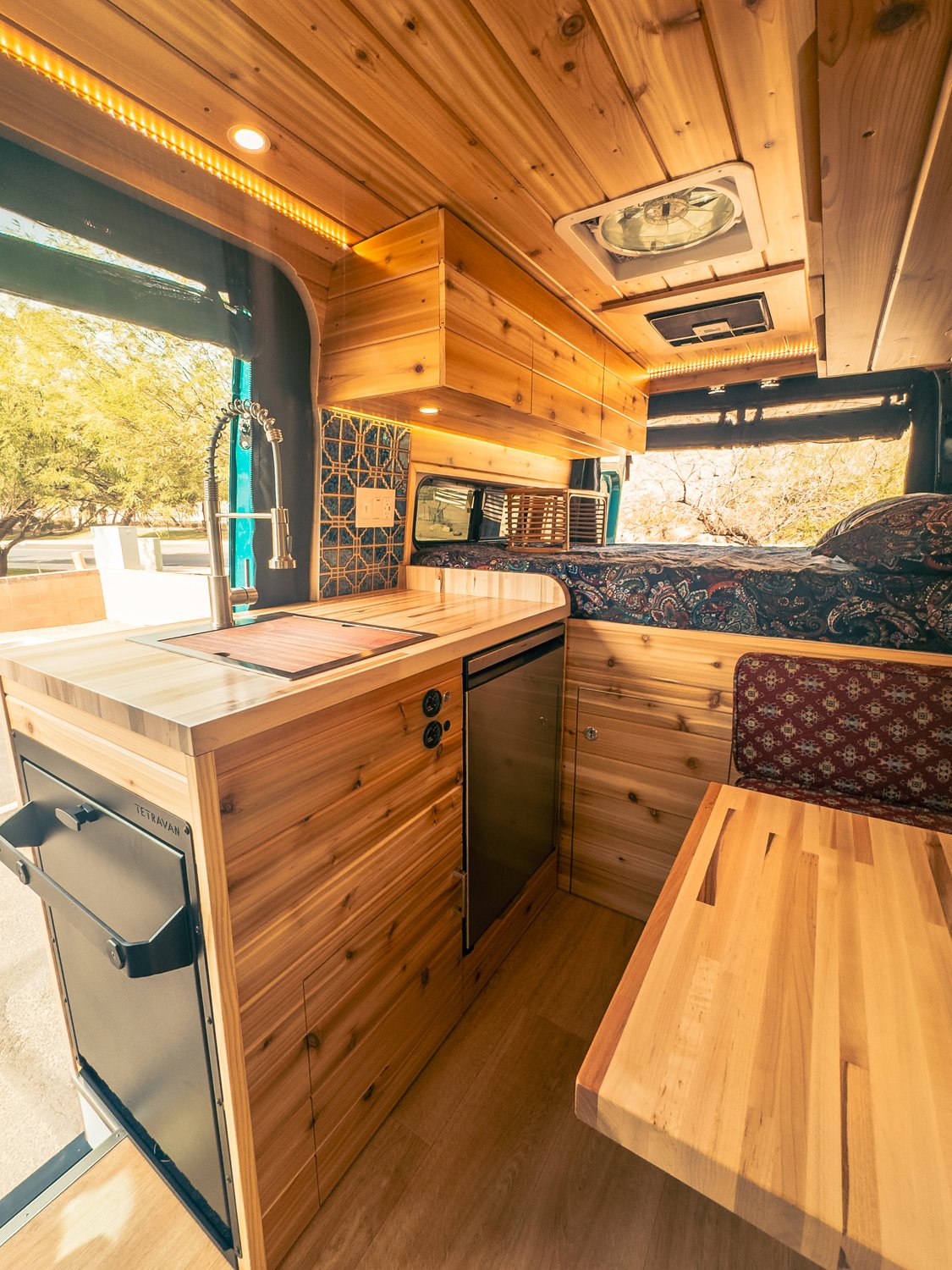 8-boho-camper-vans-mercedes-benz-sprinter-andromeda.jpg