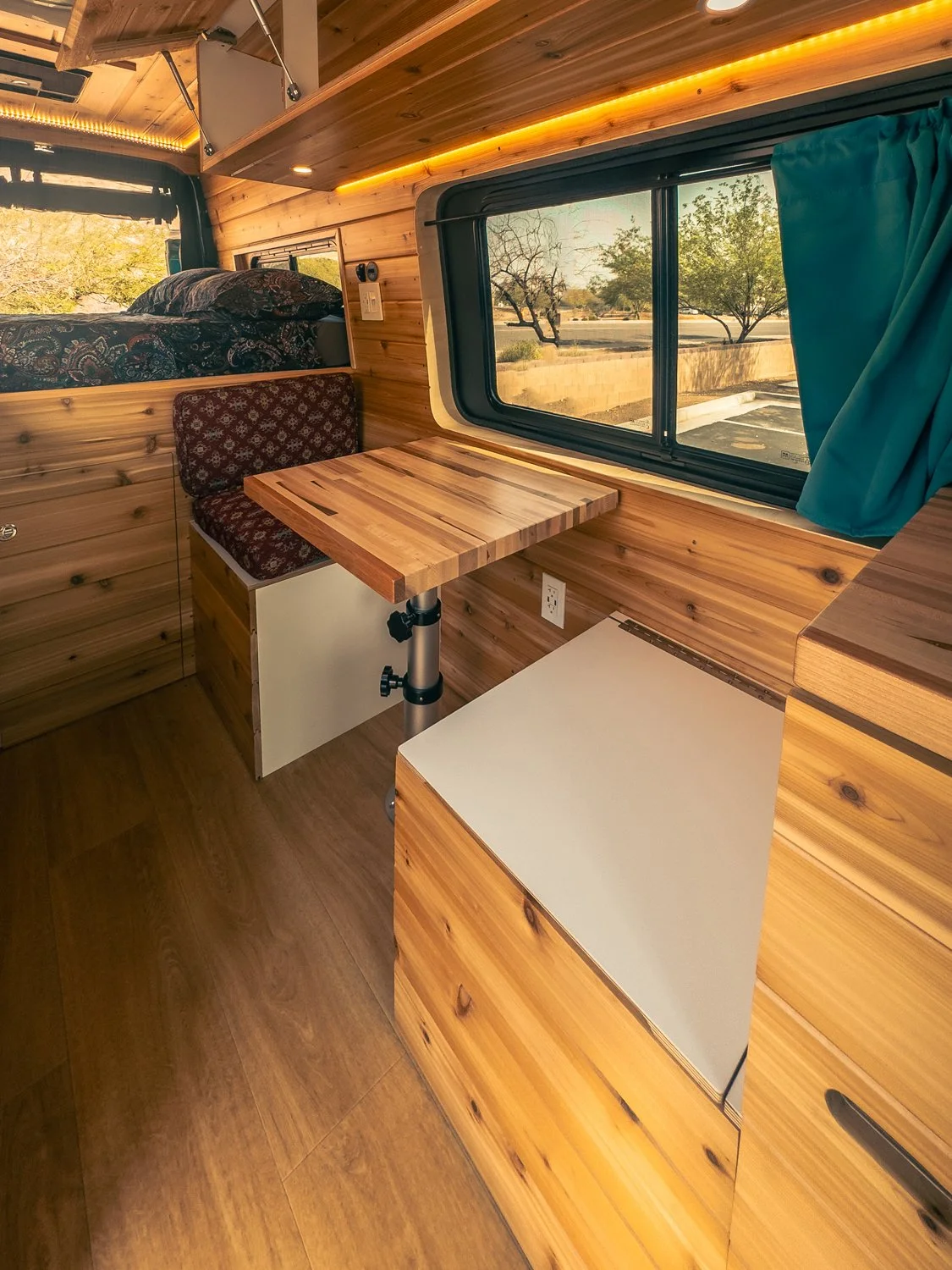 14-boho-camper-vans-mercedes-benz-sprinter-andromeda.jpg