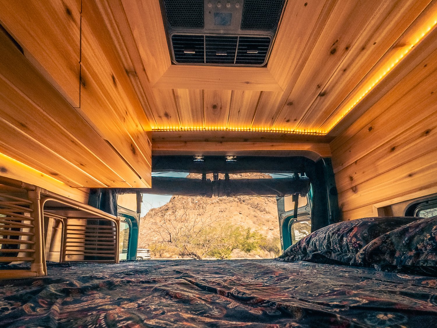 19-boho-camper-vans-mercedes-benz-sprinter-andromeda.jpg