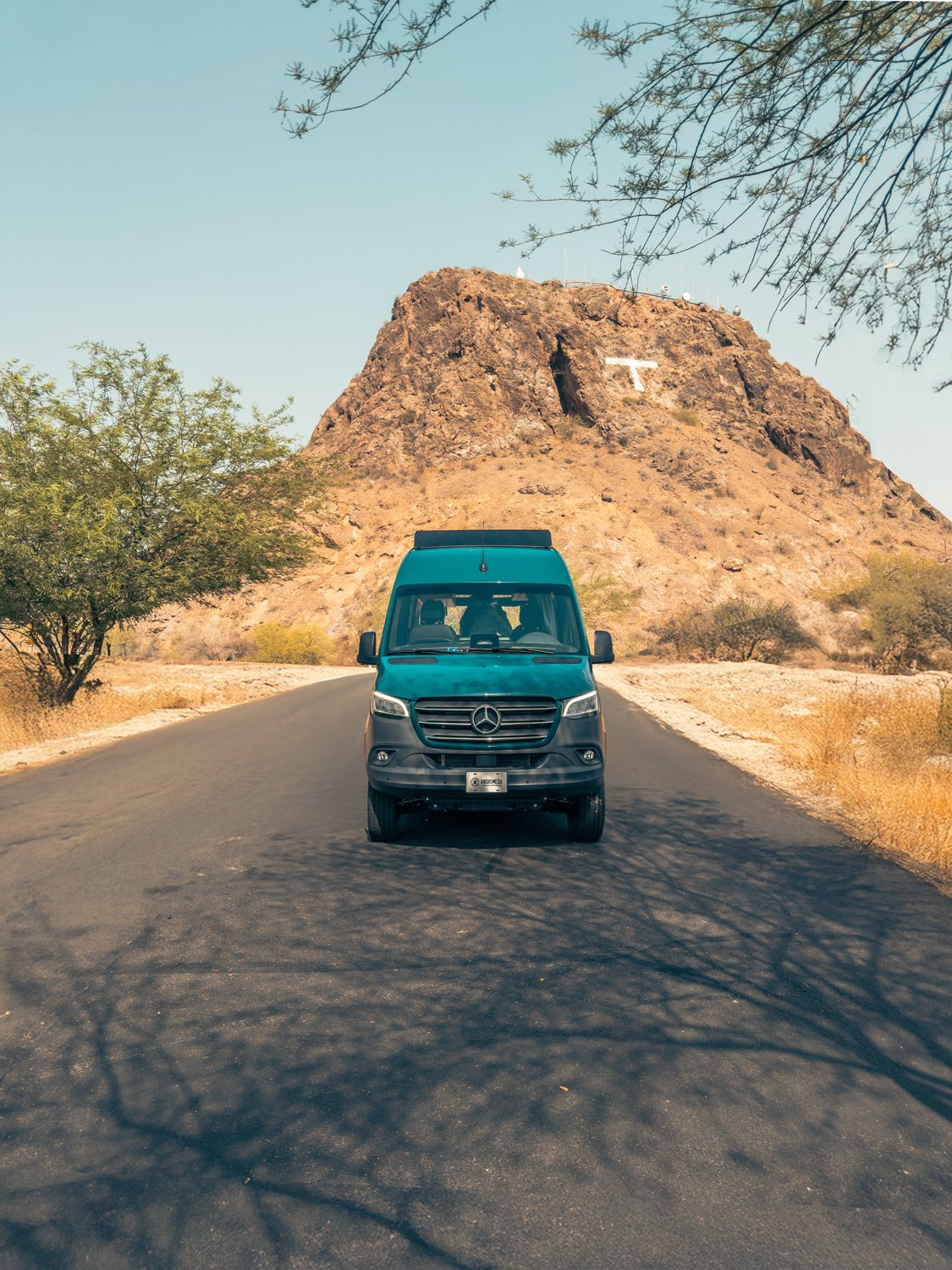26-boho-camper-vans-mercedes-benz-sprinter-andromeda.jpg