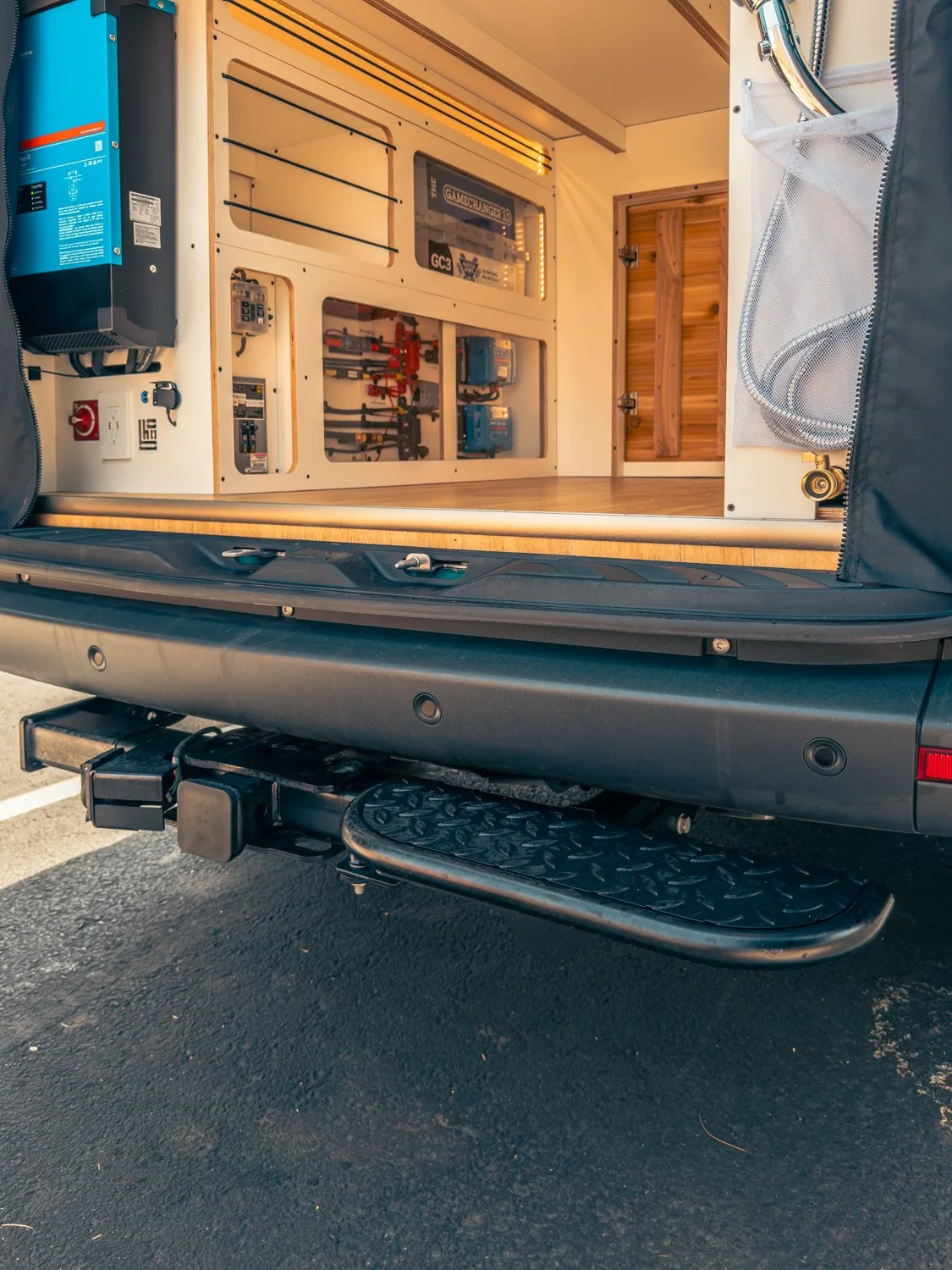 30-boho-camper-vans-mercedes-benz-sprinter-andromeda.jpg
