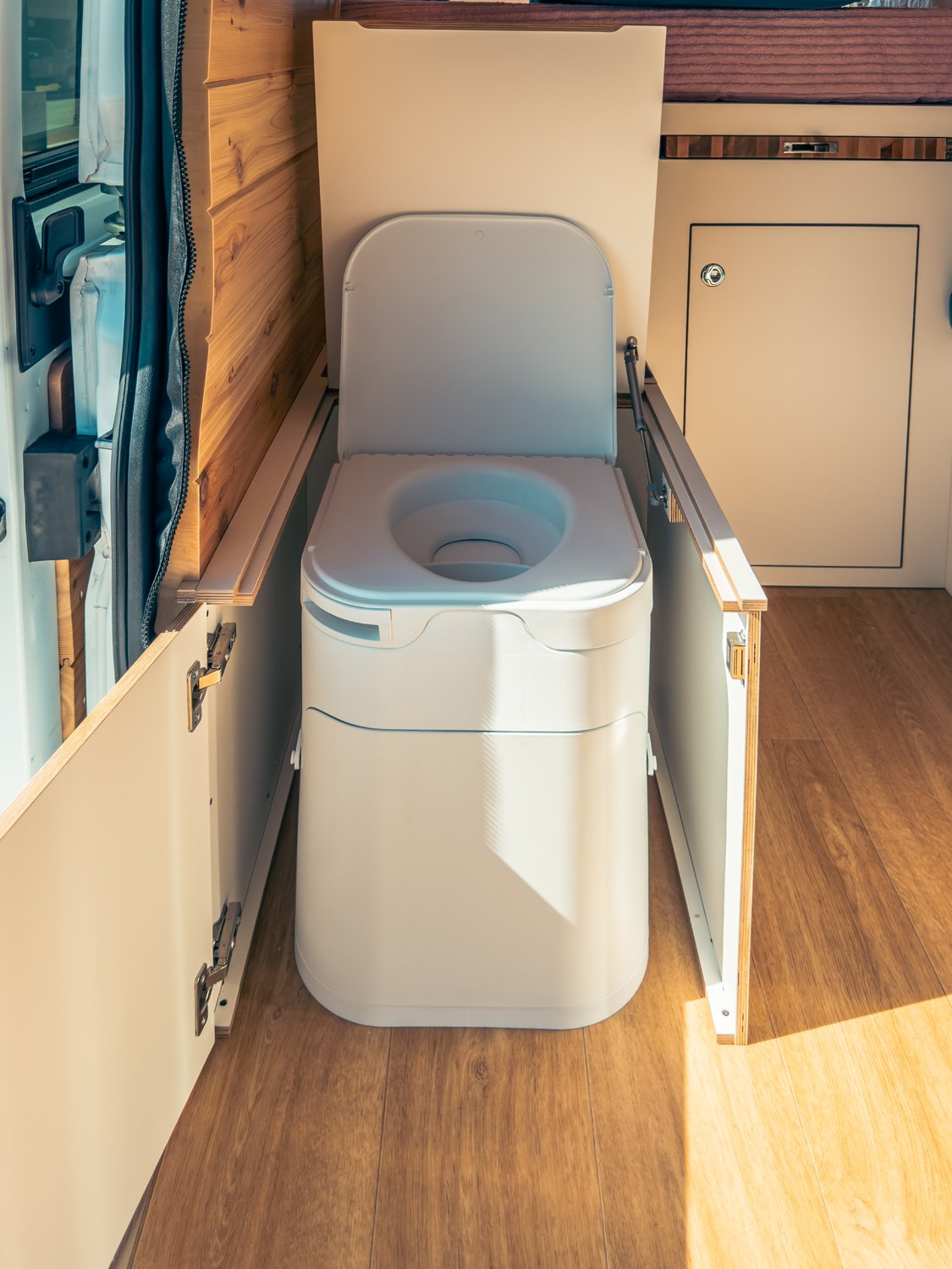 22-boho-camper-vans-ram-promaster-sue-q.jpg