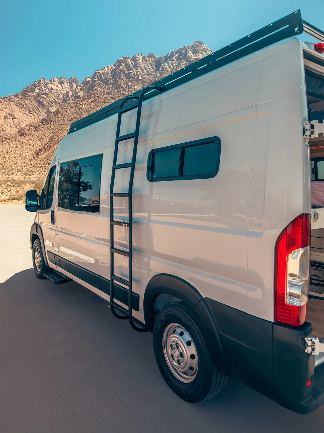 26-boho-camper-vans-ram-promaster-sue-q.jpg