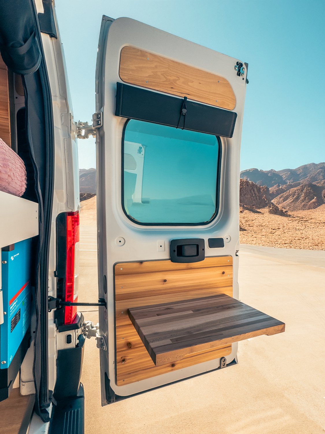 32-boho-camper-vans-ram-promaster-sue-q.jpg