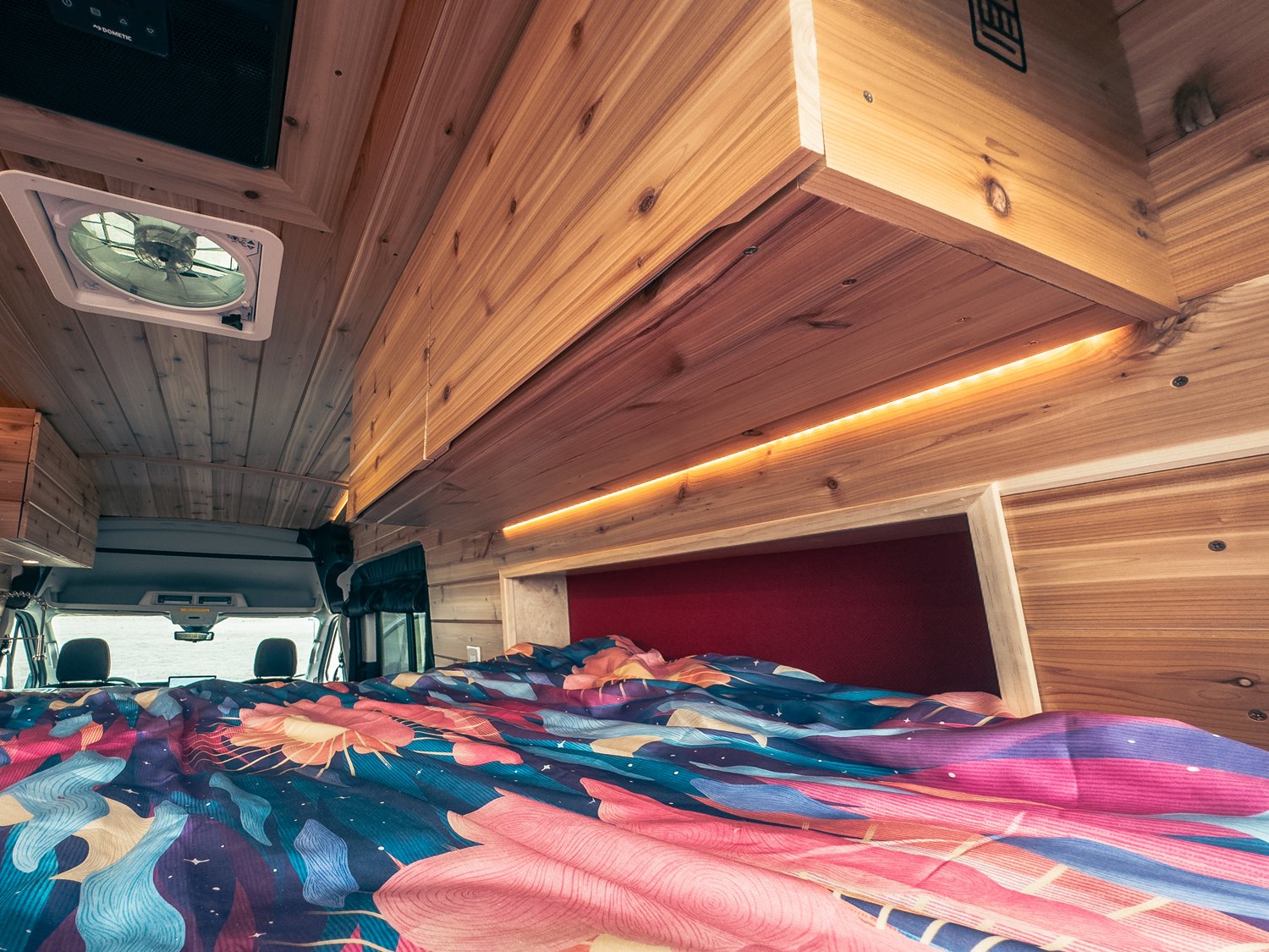 23-boho-camper-vans-ford-transit-icarus.jpg