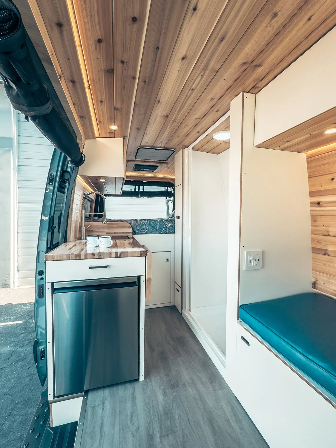 5-boho-camper-vans-mercedes-benz-sprinter-beatrix.jpg