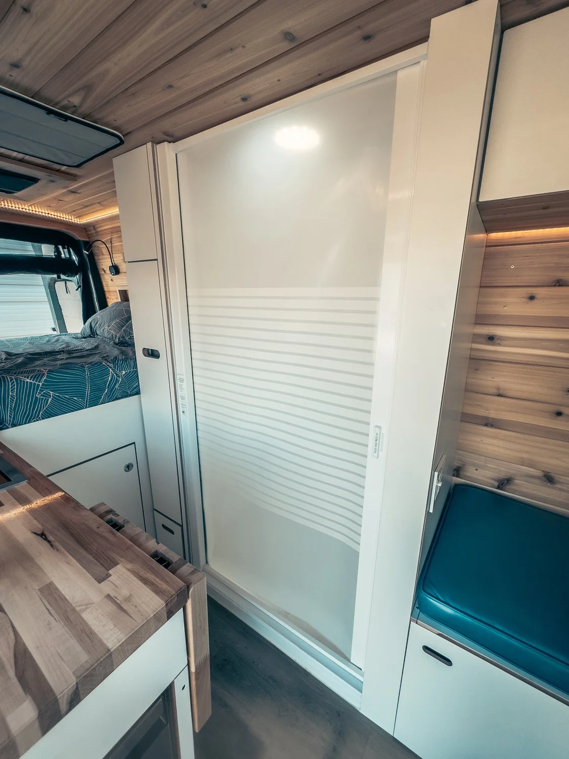 16-boho-camper-vans-mercedes-benz-sprinter-beatrix.jpg