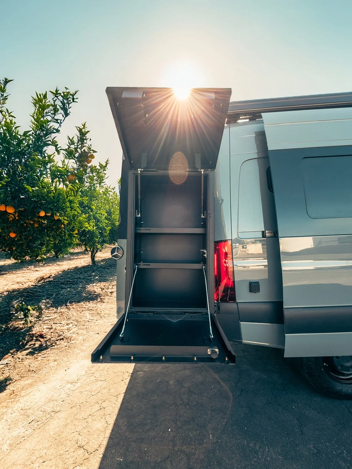 30-boho-camper-vans-mercedes-benz-sprinter-beatrix.jpg