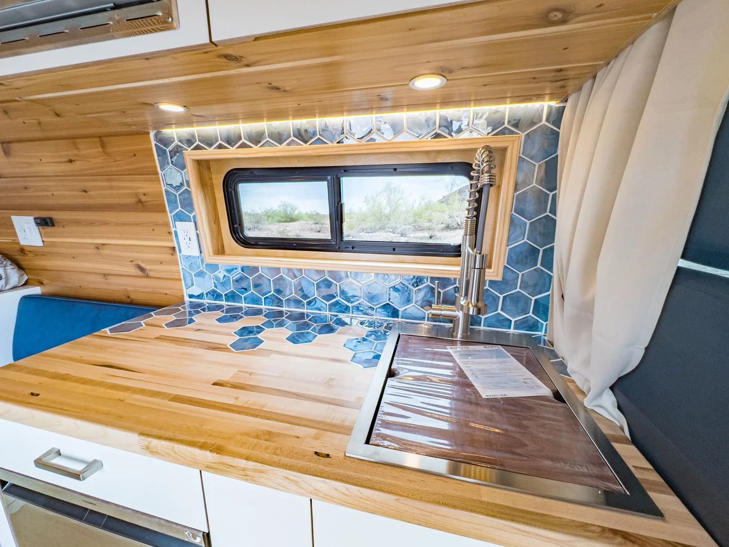 6.3-boho-camper-vans-ram-promaster-extended-cherry-moon.jpg