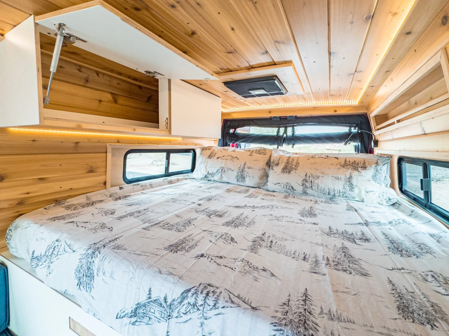 8.2-boho-camper-vans-ram-promaster-extended-cherry-moon.jpg