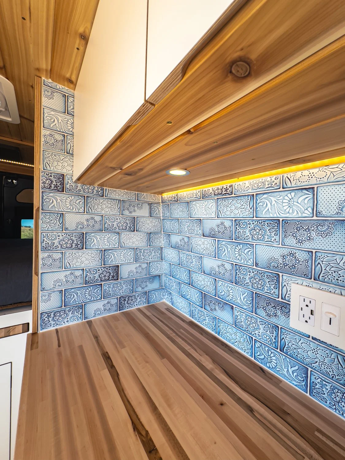 9.2-boho-camper-vans-ram-promaster-freebird2.jpg