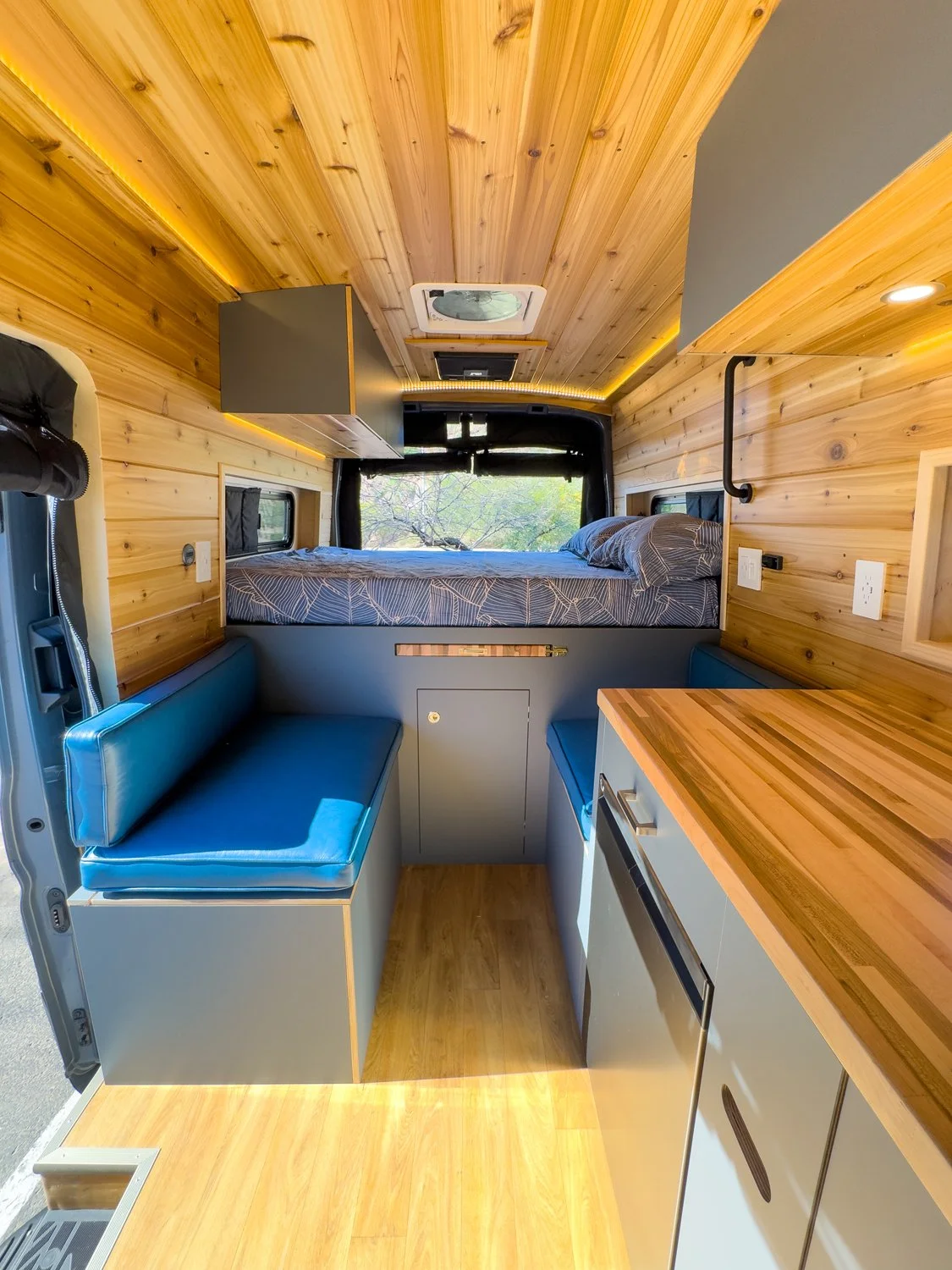 5-boho-camper-vans-ford-transit-148-towanda.jpg