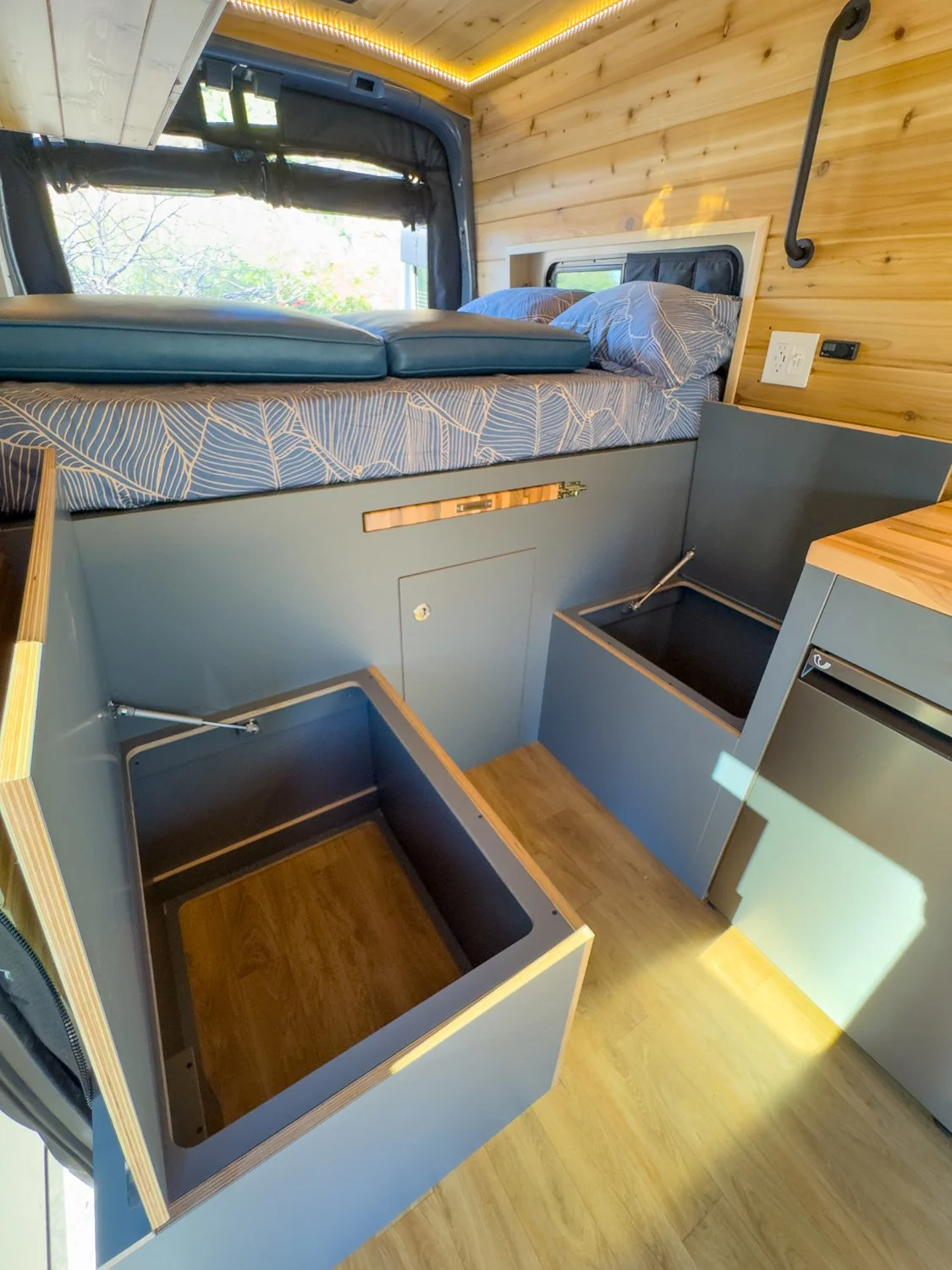 132-boho-camper-vans-ford-transit-148-towanda.jpg