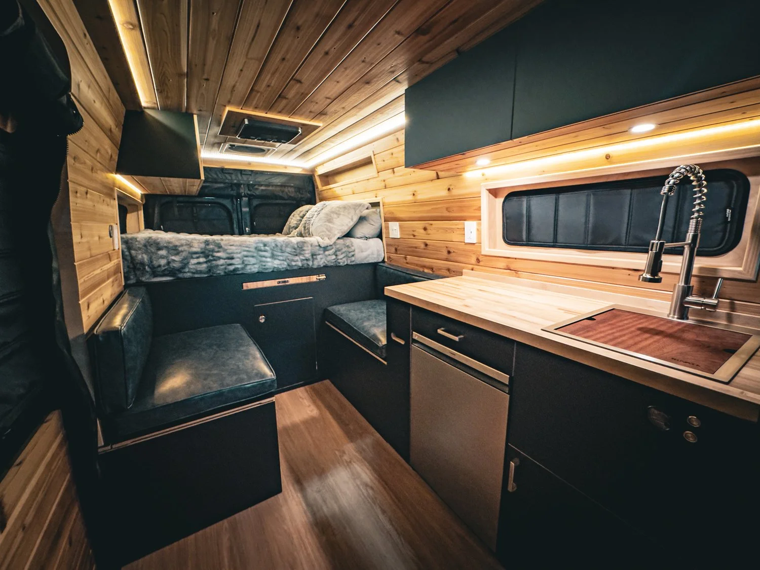 3-boho-camper-vans-ram-promaster-twindreams.jpg
