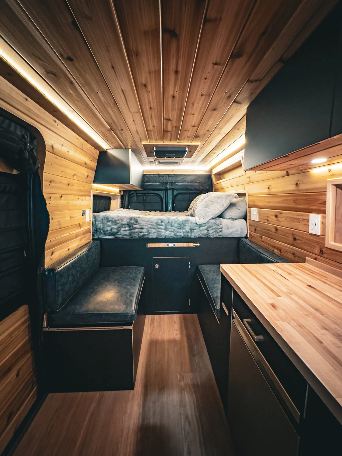 4-boho-camper-vans-ram-promaster-twindreams.jpg