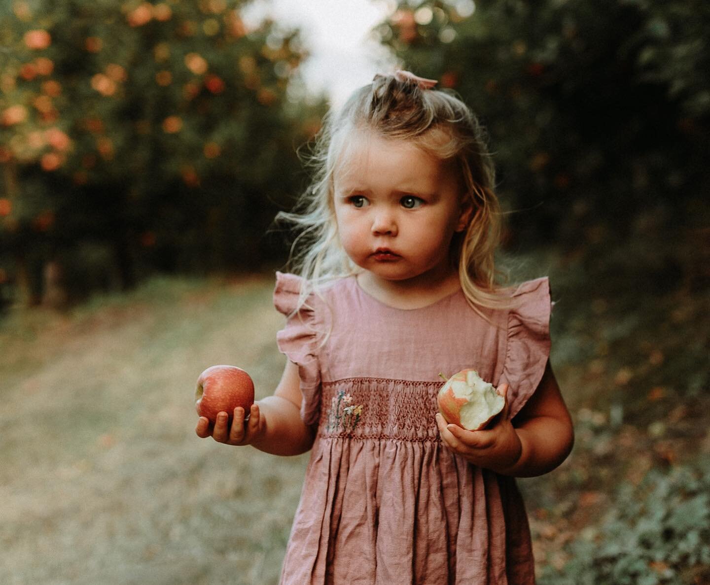 I visited the Heyns family on their farm in apple country and it was just the BEST! You&rsquo;ll be seeing lots more from this shoot, I&rsquo;m besotted! 🥰