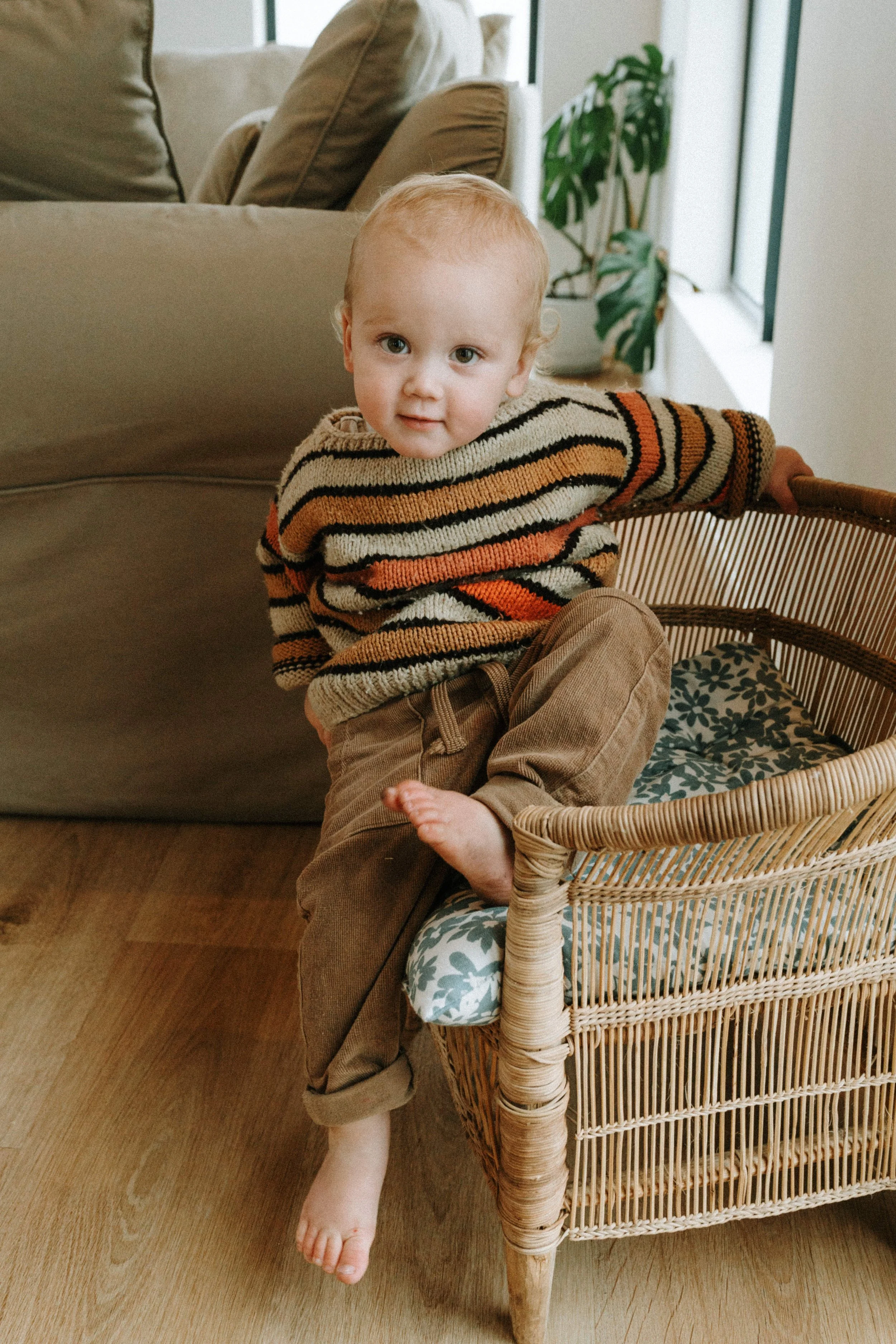 Shannon & Felix at home 03.jpg