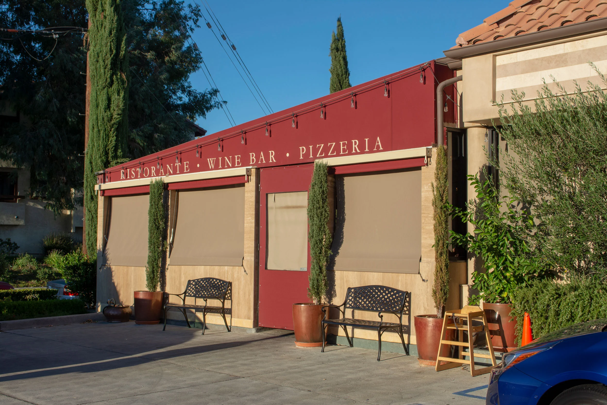 Contact and Hours — Piccola Trattoria