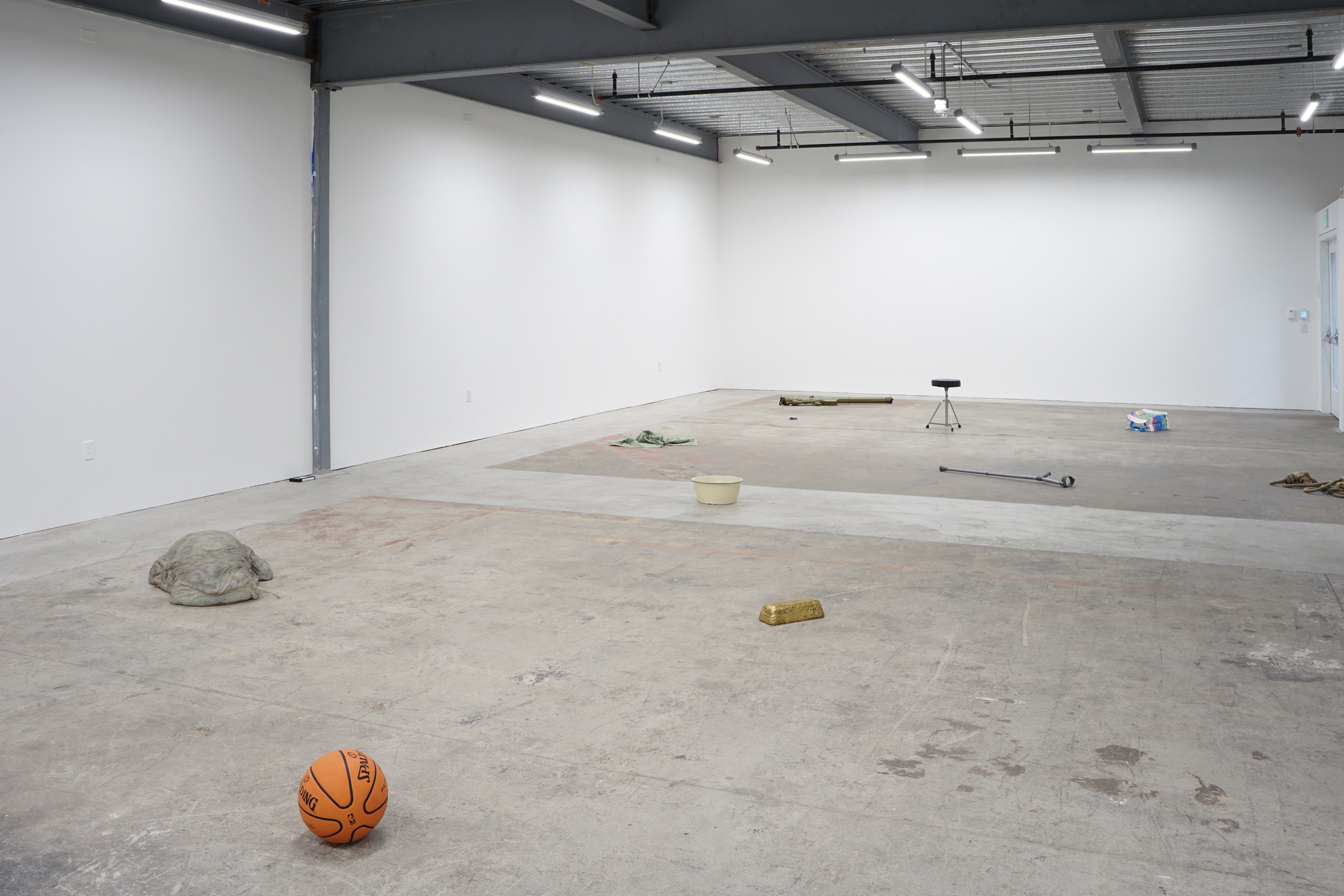  Installation view 