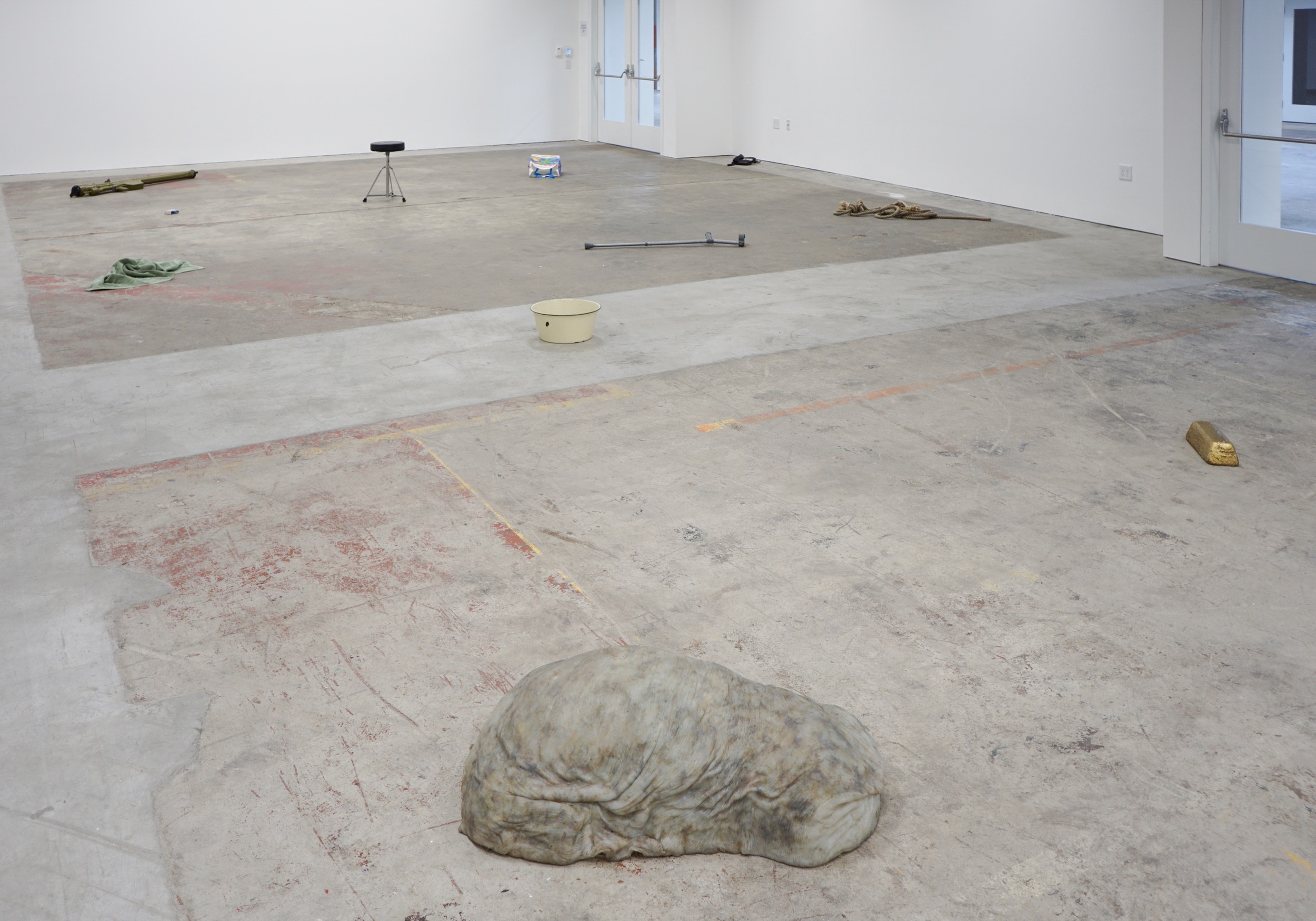  Installation view 