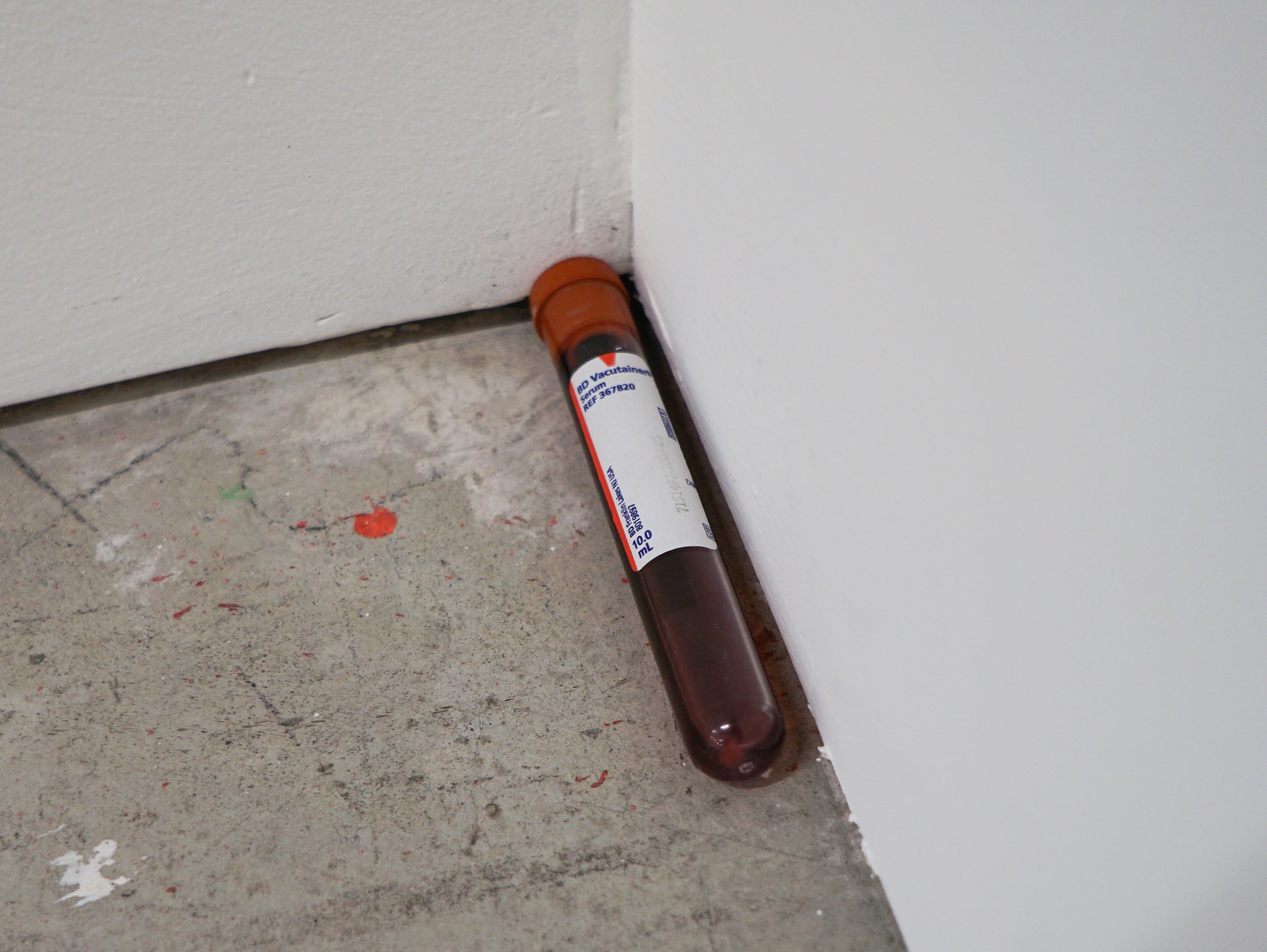  Anthony Discenza  Untitled (Blood Sample) , 2017 10 ml Vacutainer vial with fake blood used in production of 2008 film  The Incredible Hulk  