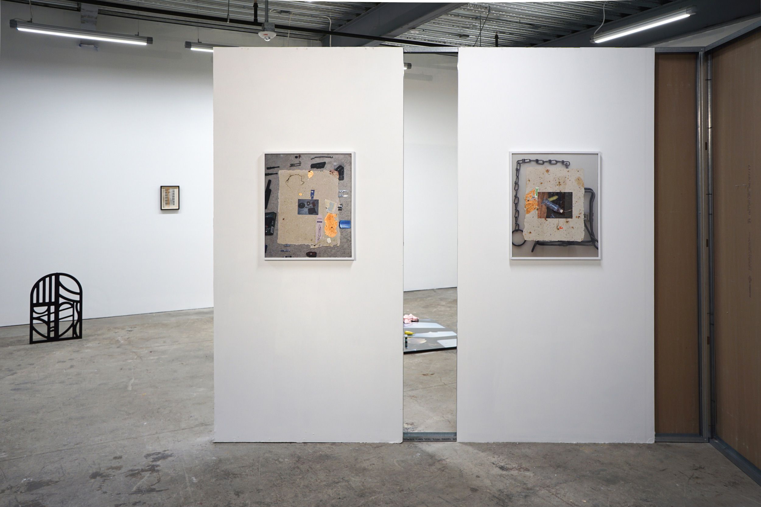  Installation view 