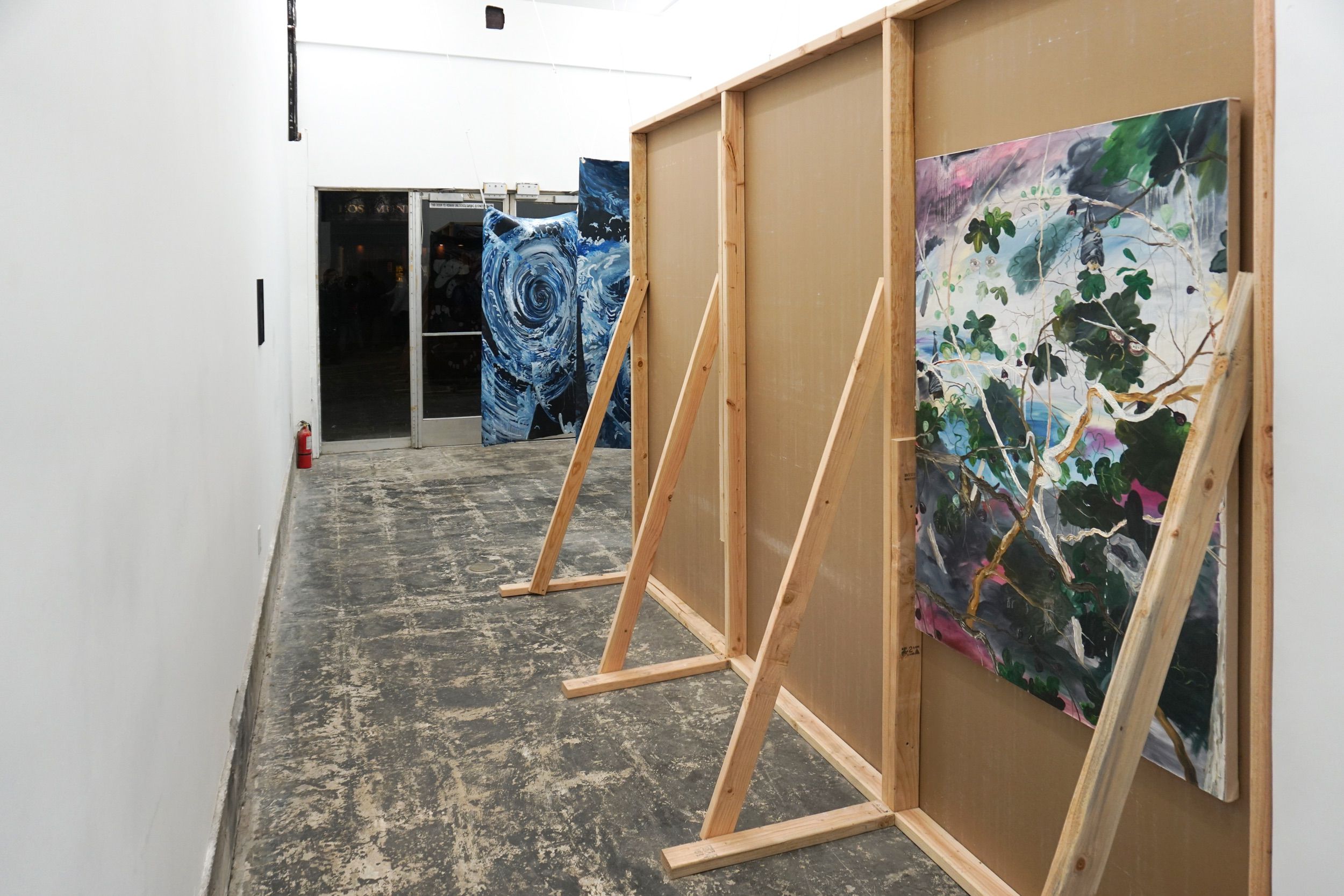  Installation view 