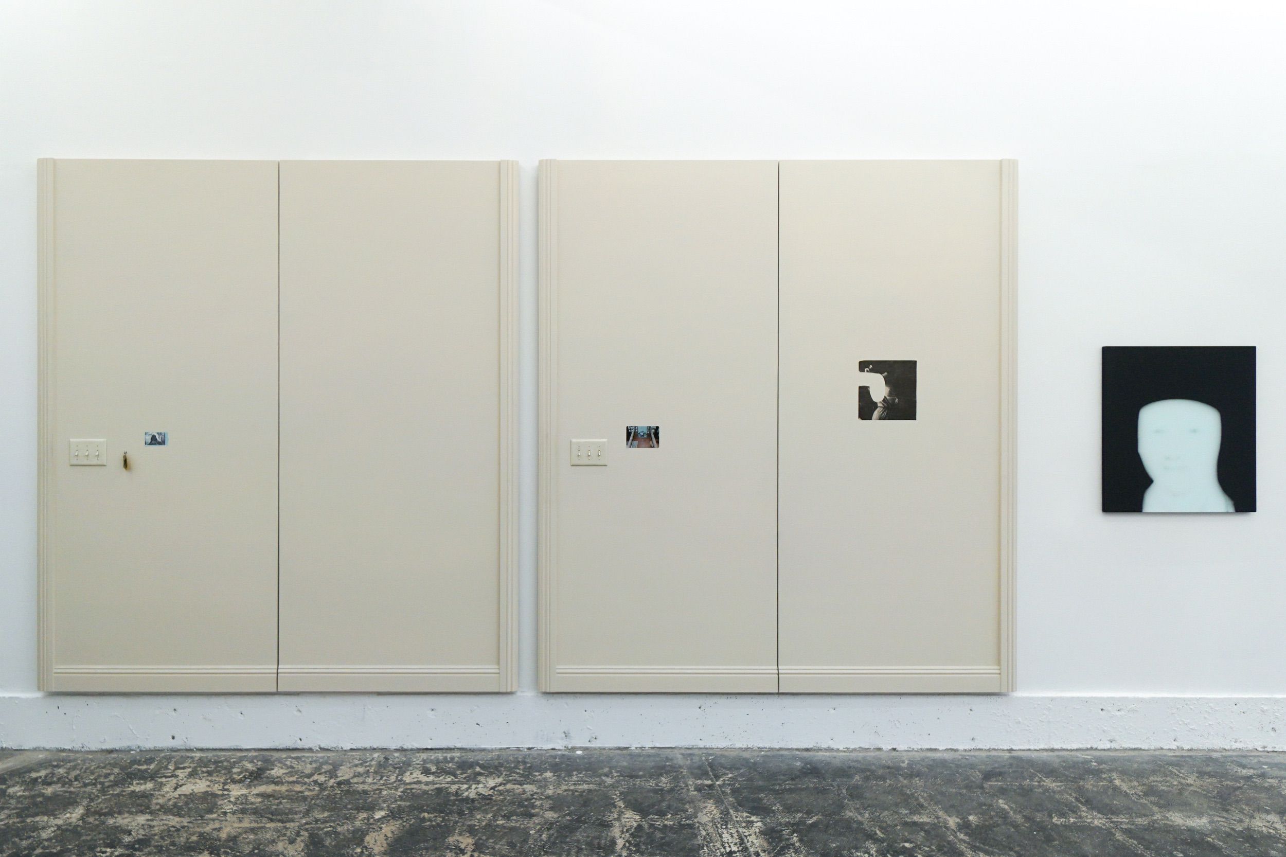  Installation view 