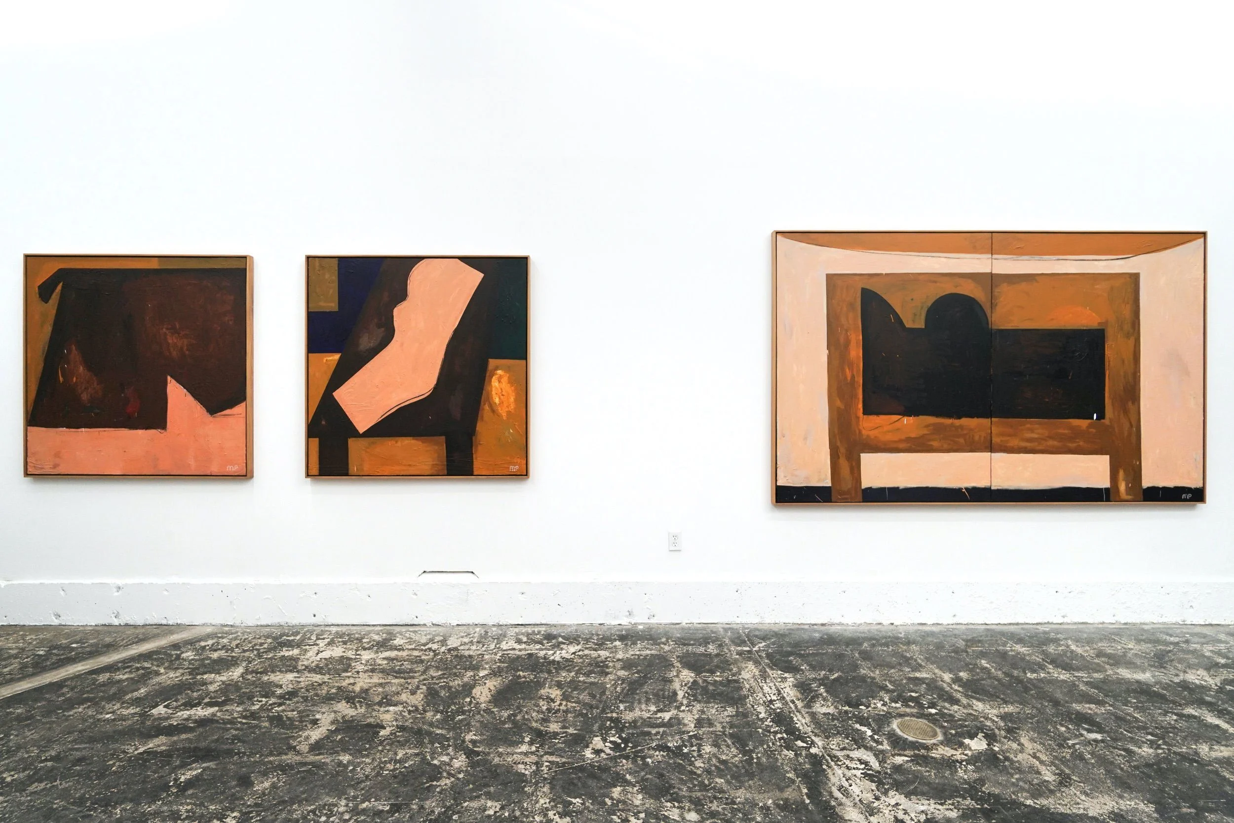  Installation view 