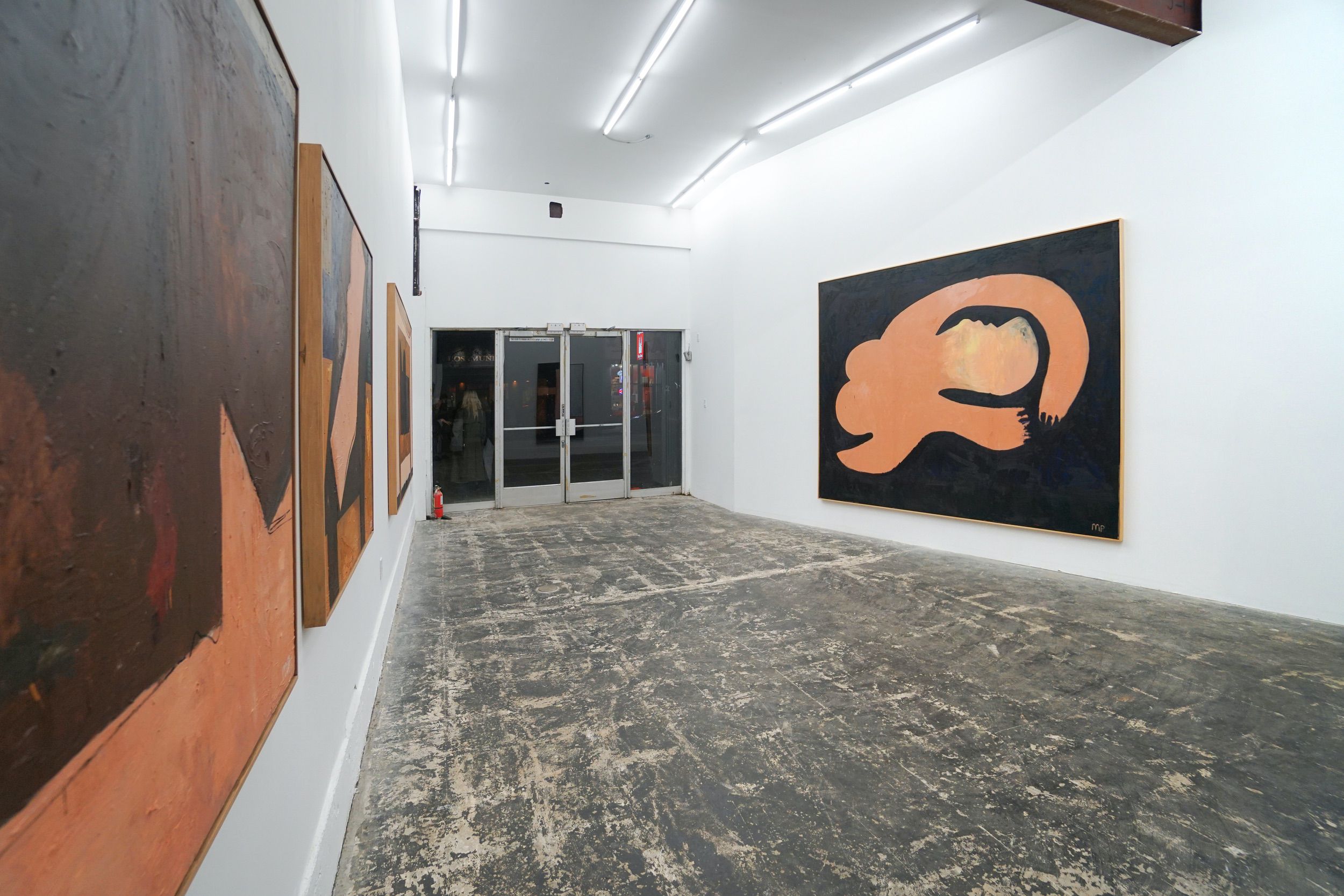  Installation view 