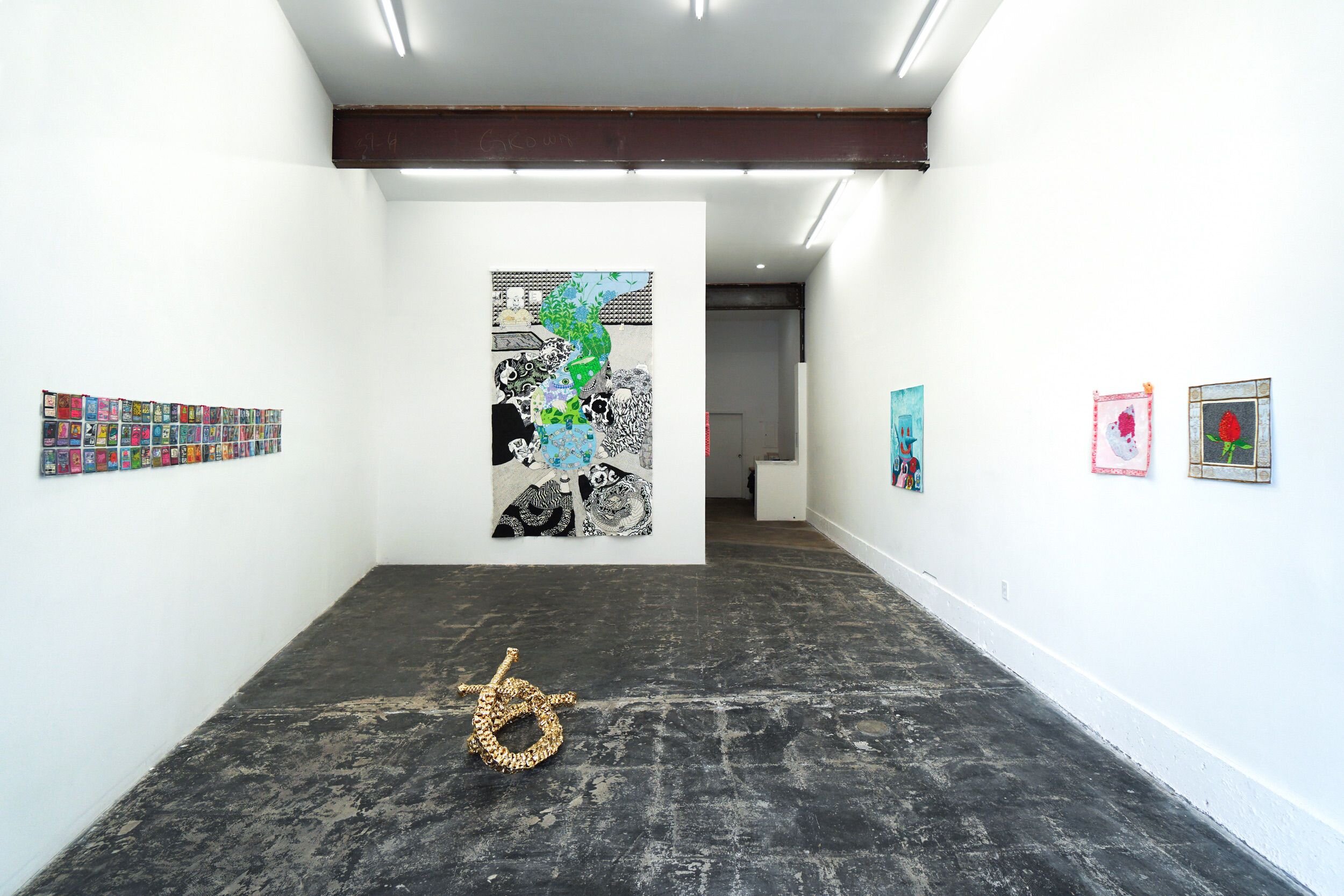  Installation view 