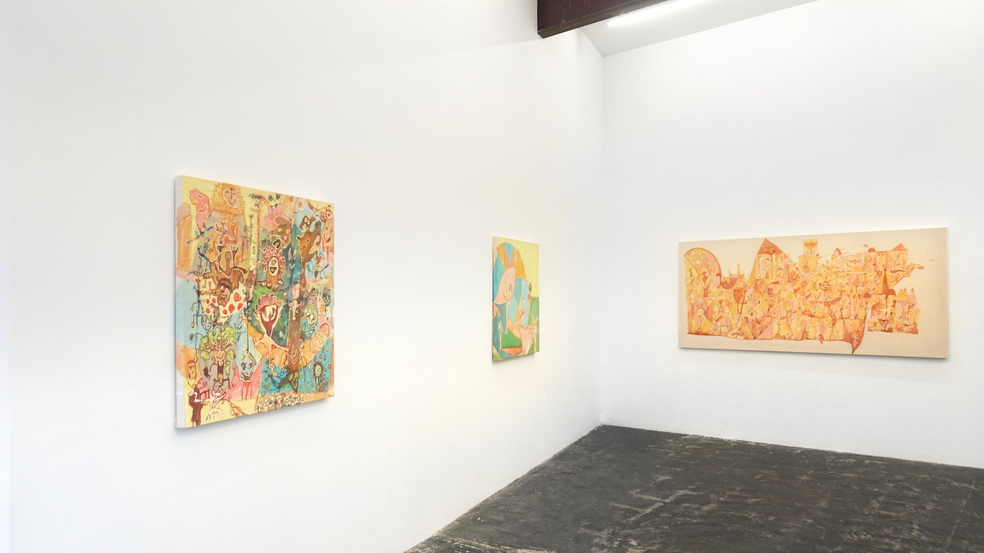  Installation view 