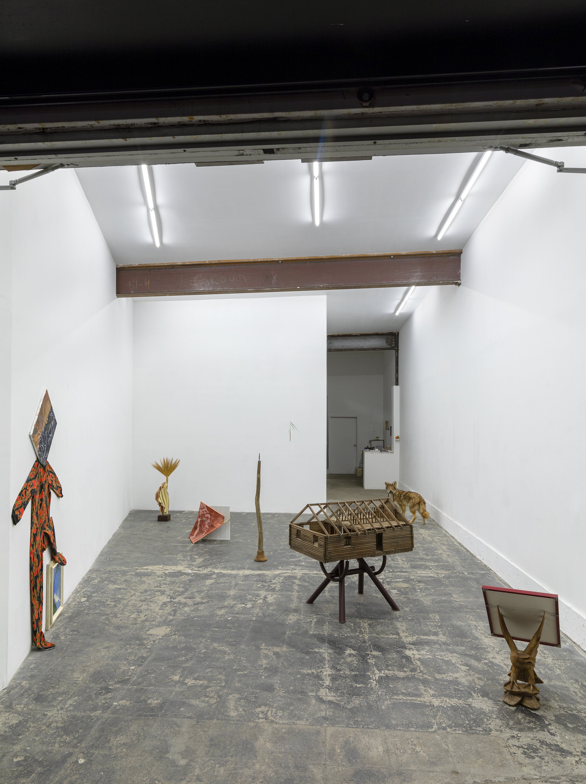  Installation view 