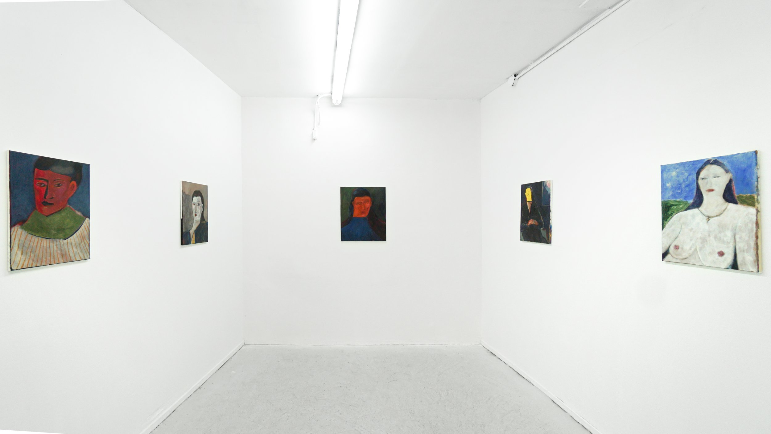  Installation view 