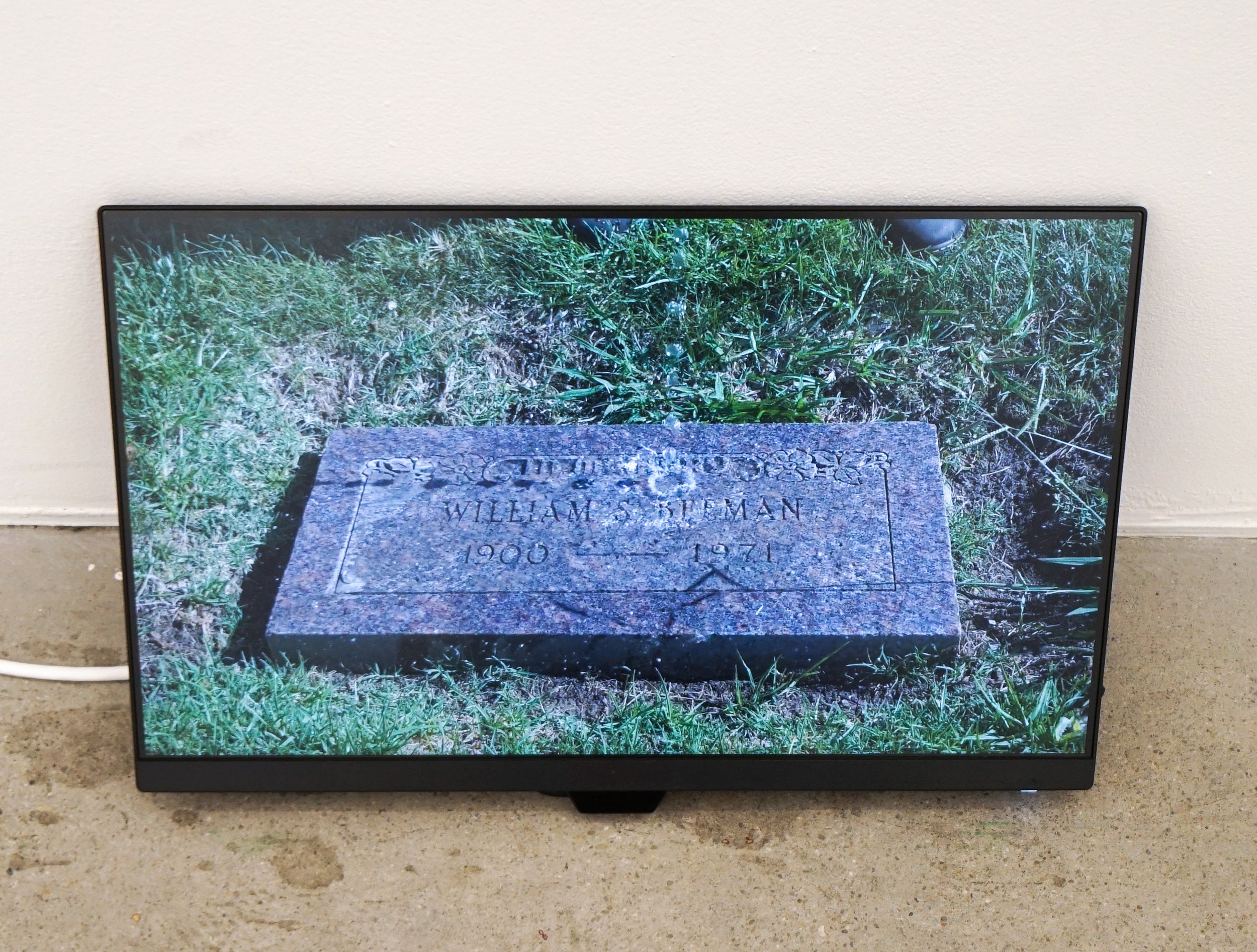  Kate Rhoades  Piss on His Grave , 2025 Video, 0:30 