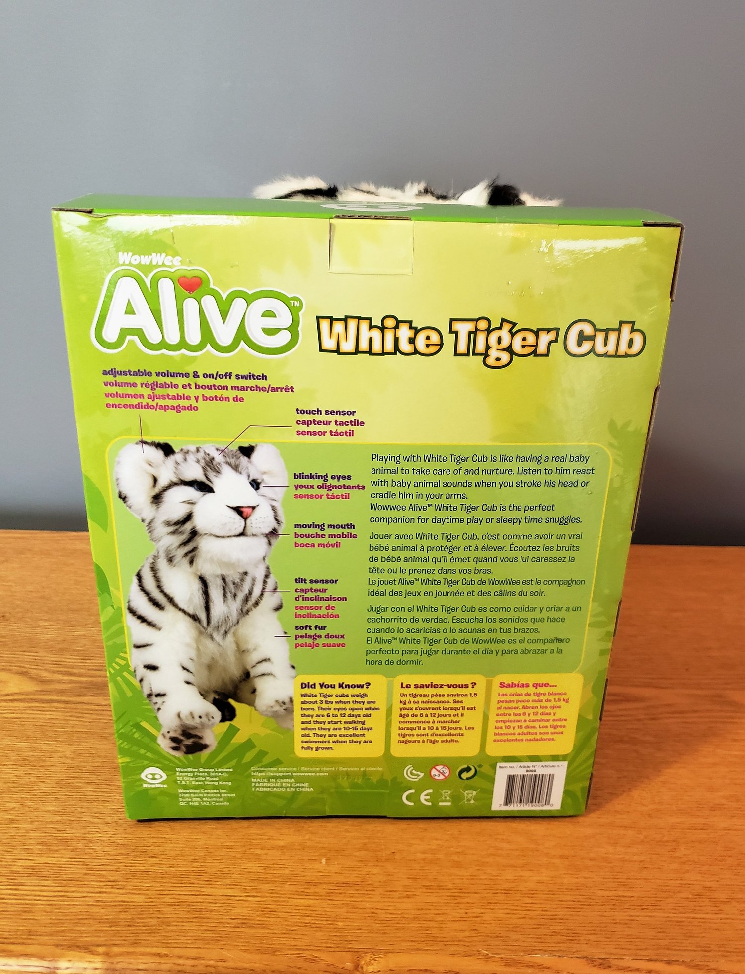 WowWee Alive Cubs White Interactive Plush Tiger Cub — Toys 'N