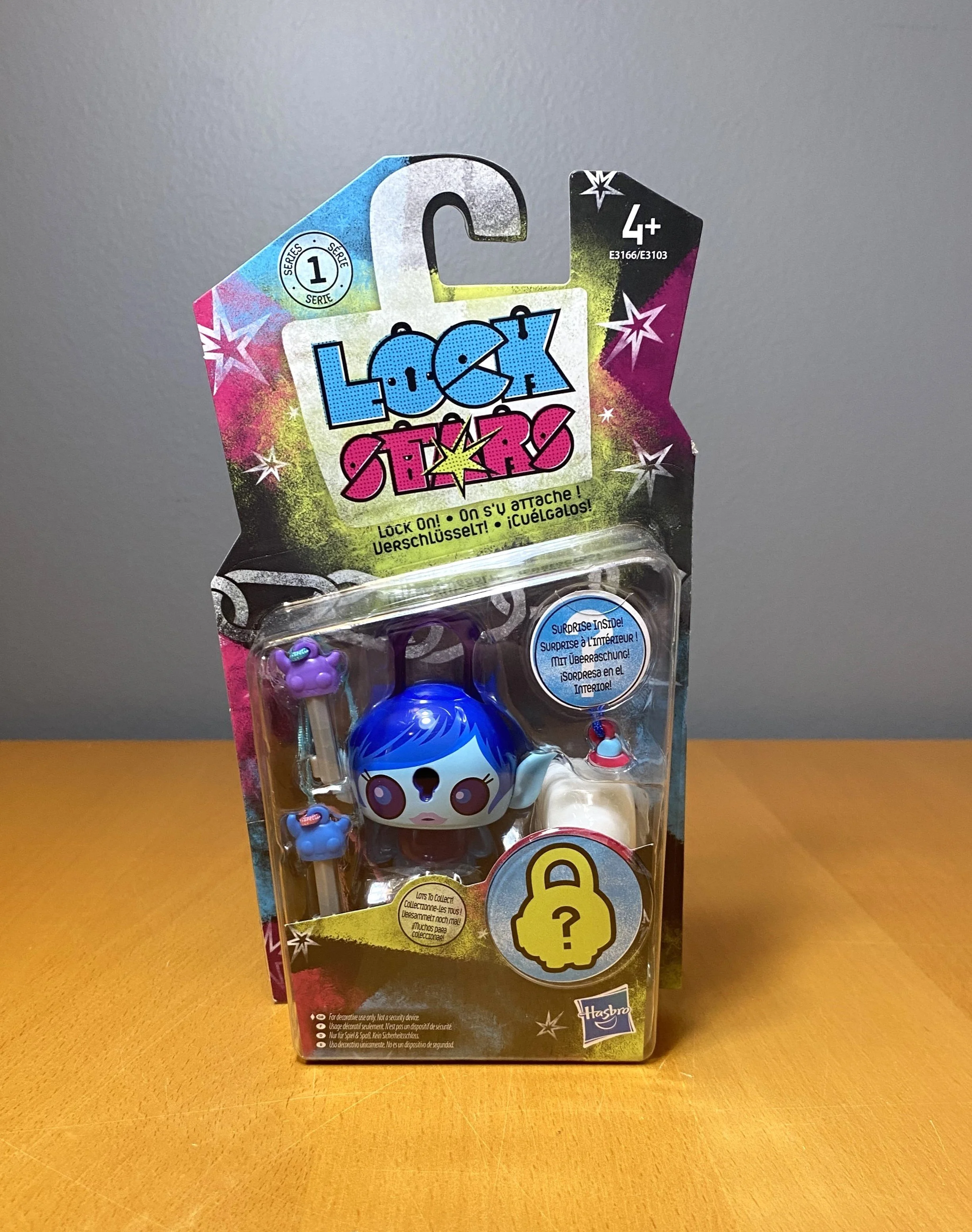 Lock Stars Series 1 Blue Alien Girl