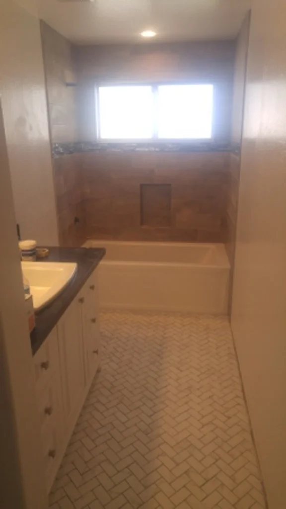 YOLANDA HOUSE (12).jpg