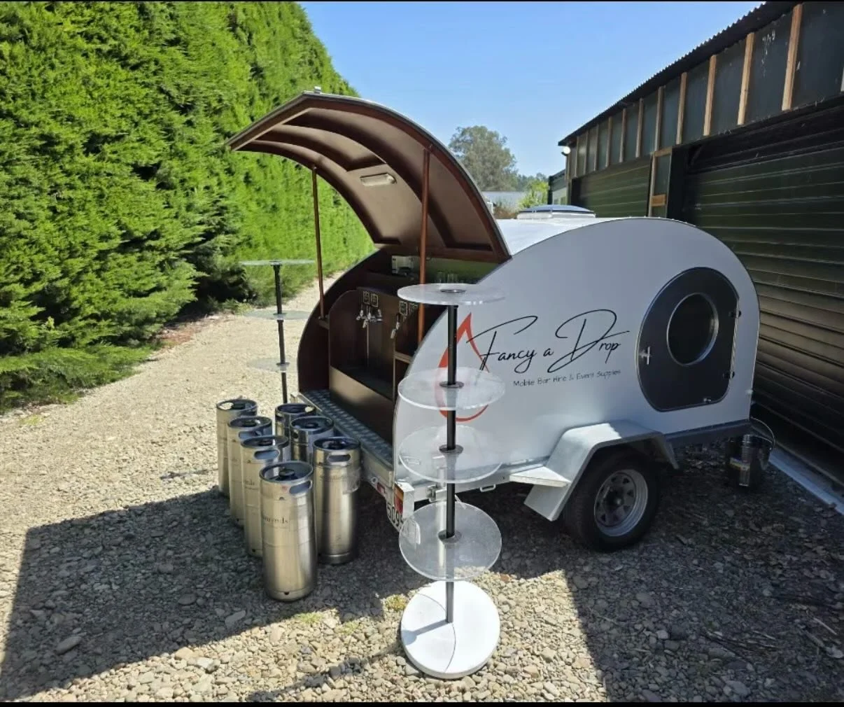 Now pouring @fancy.a.drop, a premium mobile bar hire with self serve taps servicing Canterbury and surrounding areas. Get in touch via their website to secure 26/27 season 🖤