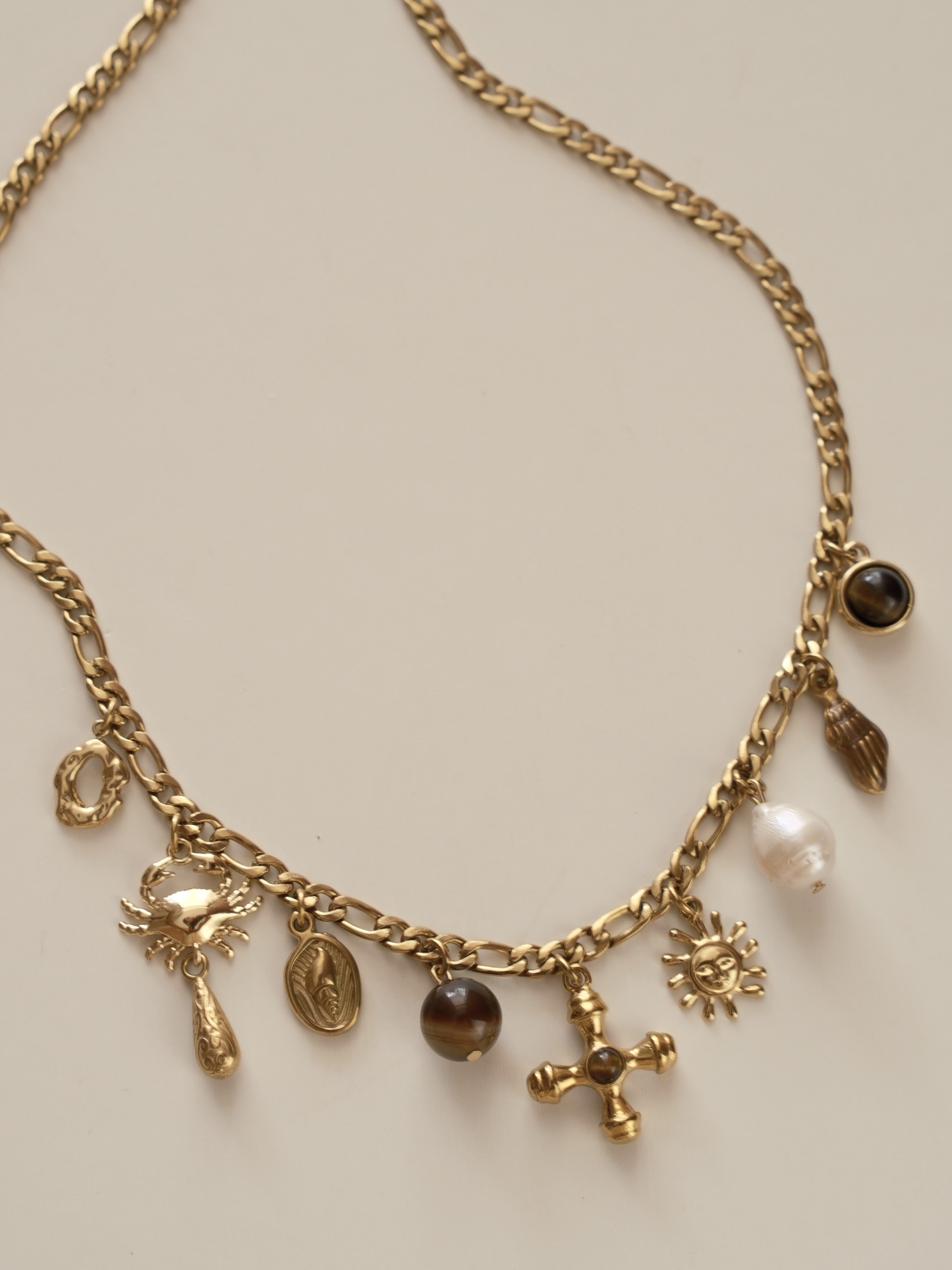 acapulco charm necklace