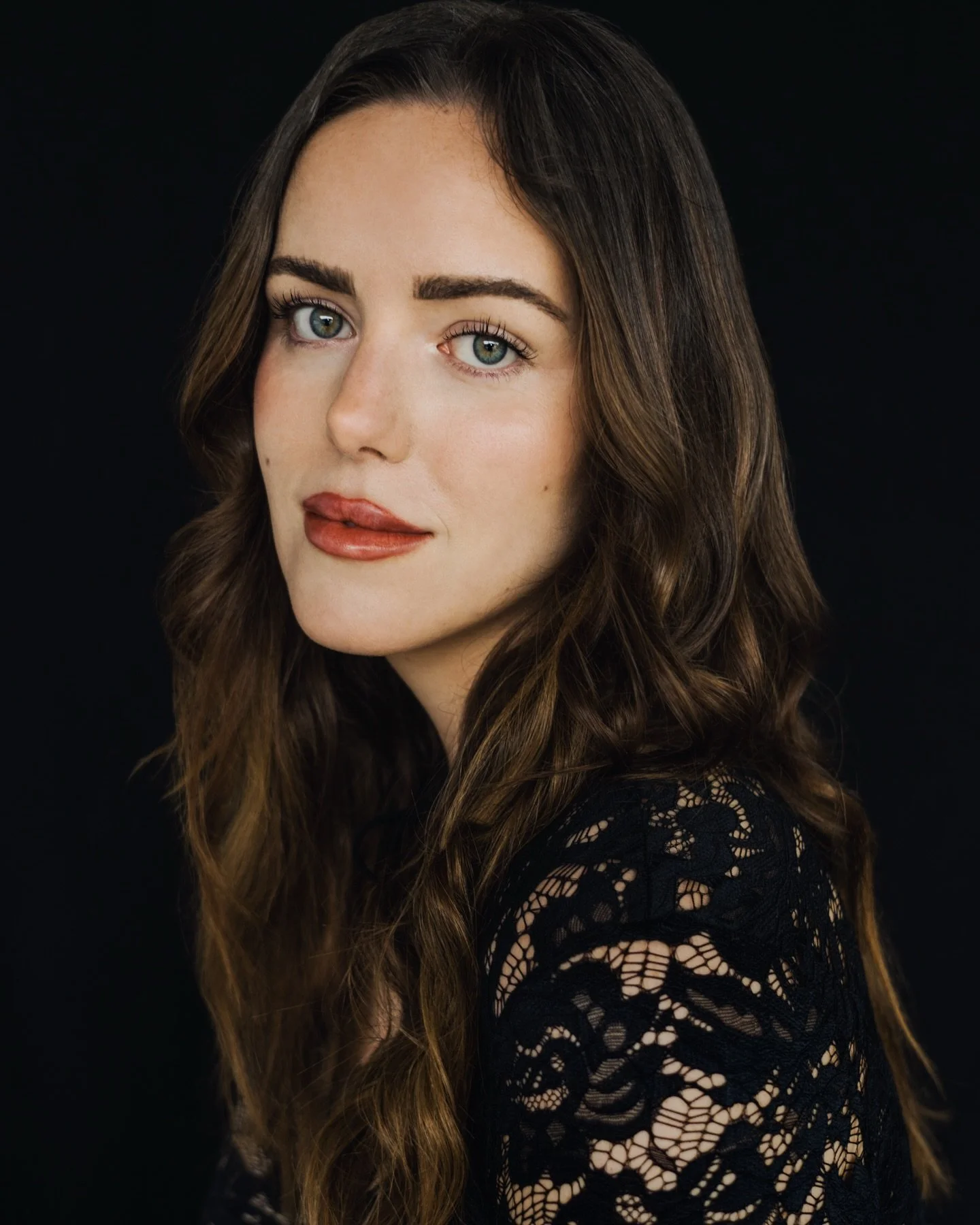 Portraits have always been more than just images.

Centuries ago, they were painted slowly, with intention.
They showed power, status, family, legacy.
They told future generations: this person existed, this life mattered.

Today, the tools have chang