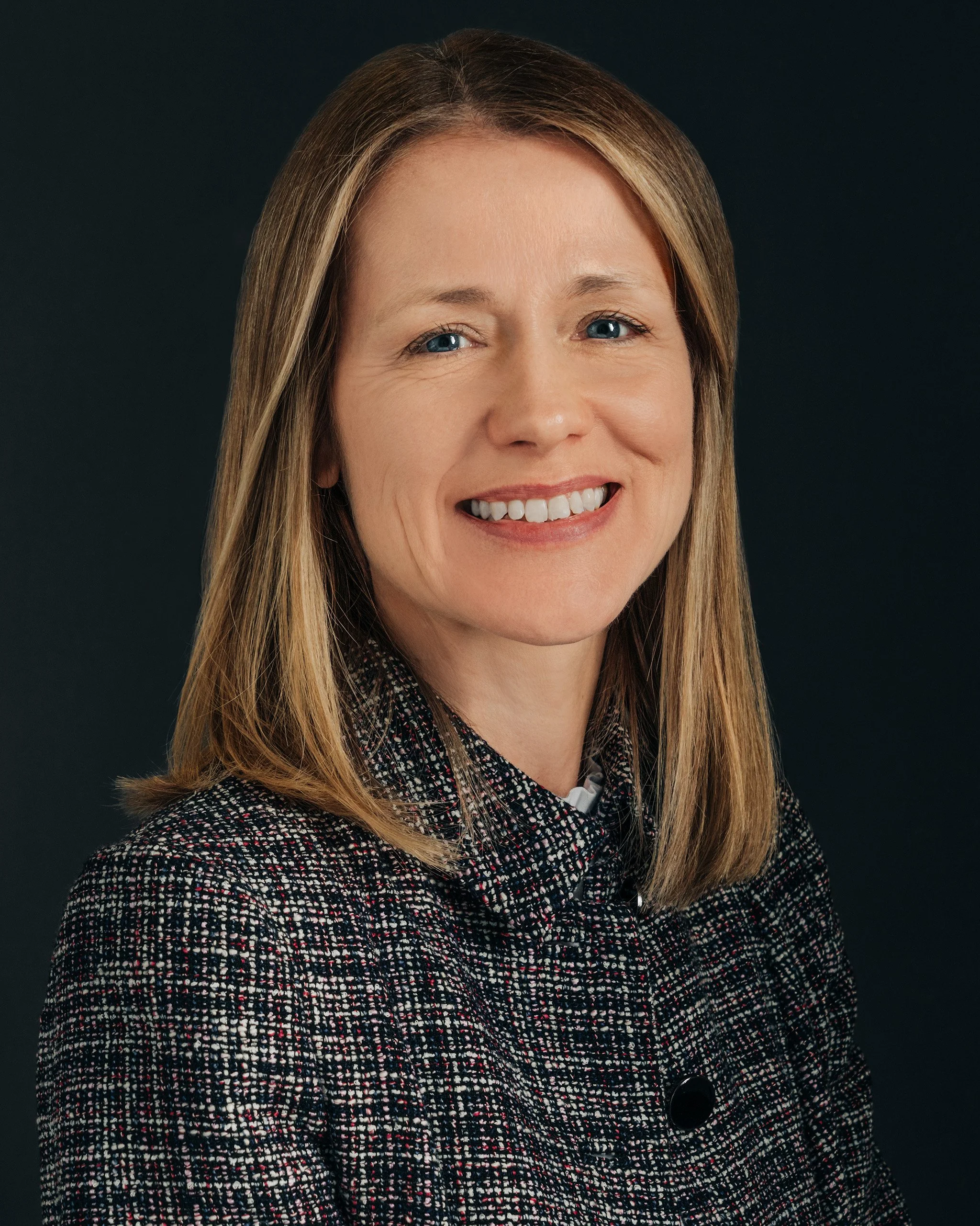 Portrait-Photographer-Aberdeen-Aberdeenshire-Scotland-family portraits-headshots and branding-Contemporary Portraits-Photography